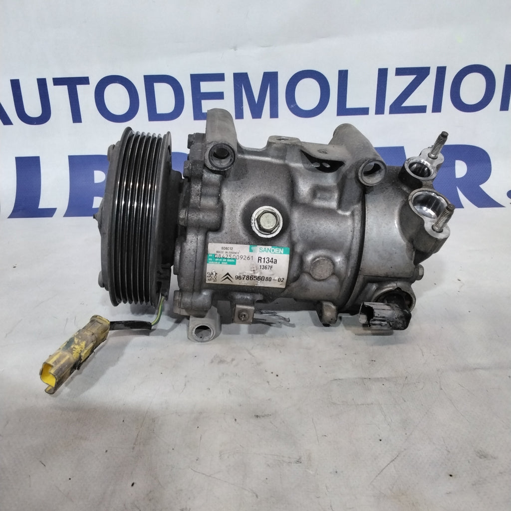 Compresor aire acondicionado Peugeot 208 1.6 HDI año 2012 código: 9678656080