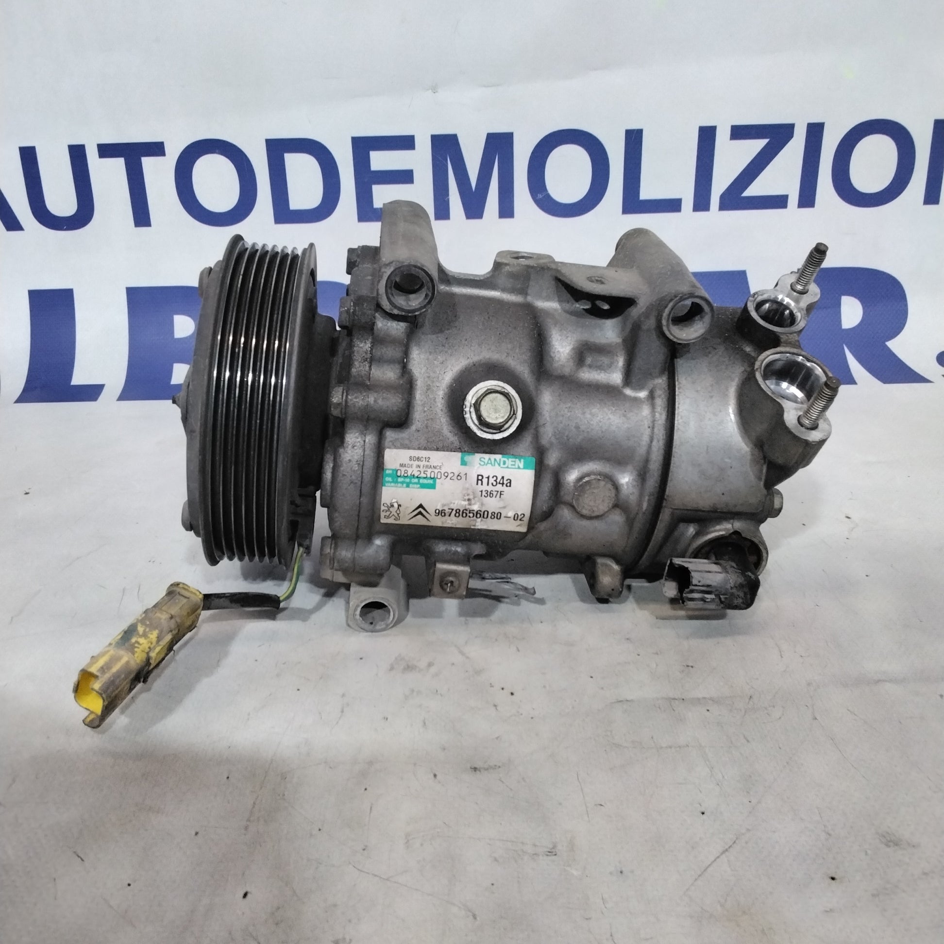 Compresor aire acondicionado Peugeot 208 1.6 HDI año 2012 código: 9678656080