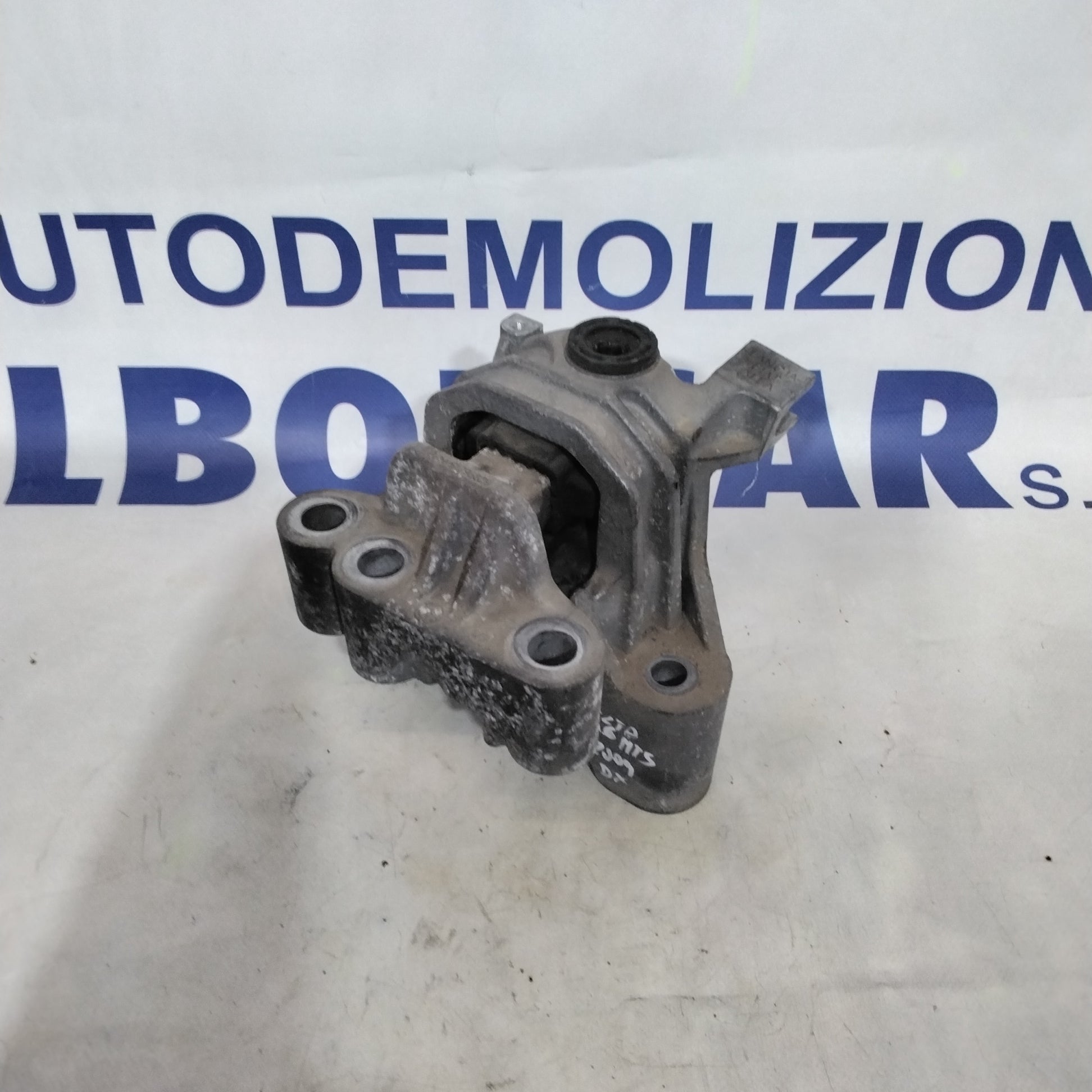 Supporto motore destro lancia delta 1.6 multijet anno 2009