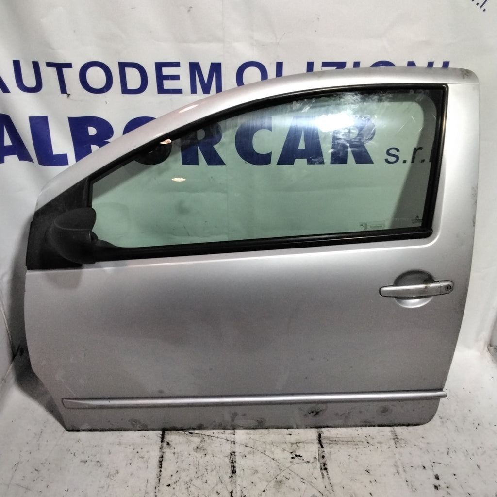 Puerta delantera izquierda (COMPLETA) citroen c2 año 2004