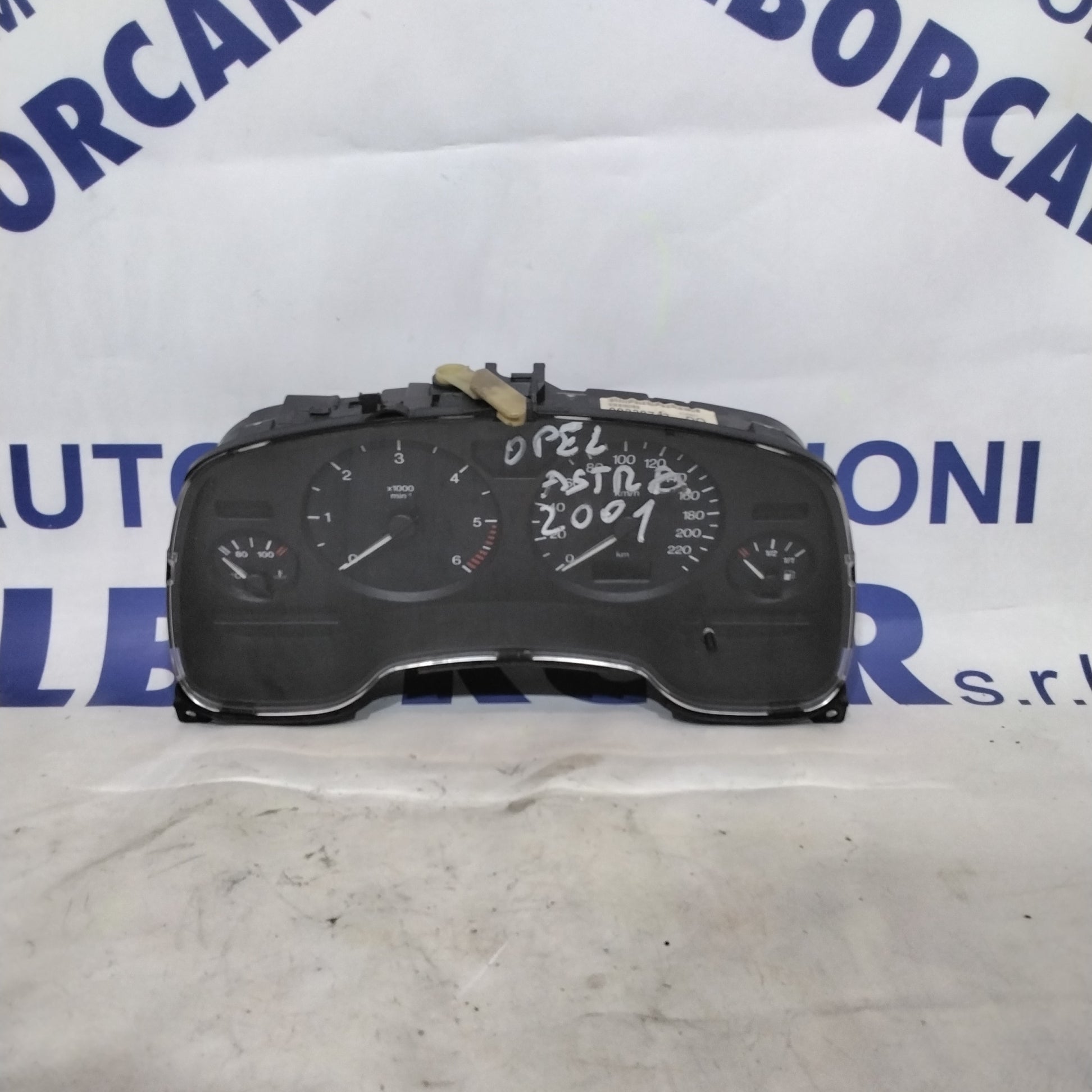 Instrument cluster/speedometer Opel Astra 2.0 diesel year 2001 code: 354110001