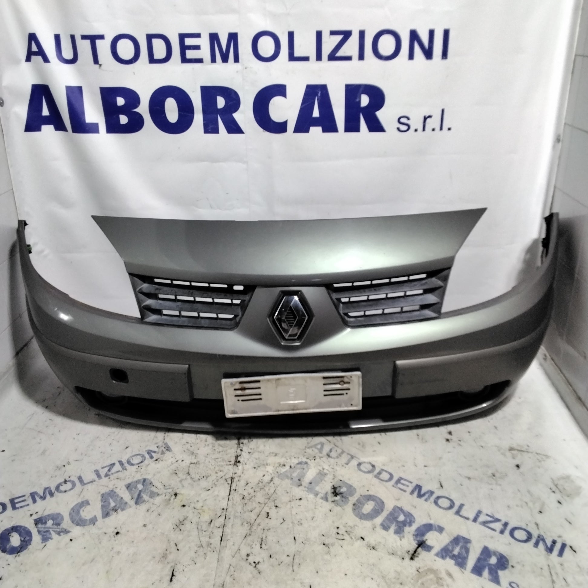 Paraurti anteriore renault scenic anno 2006