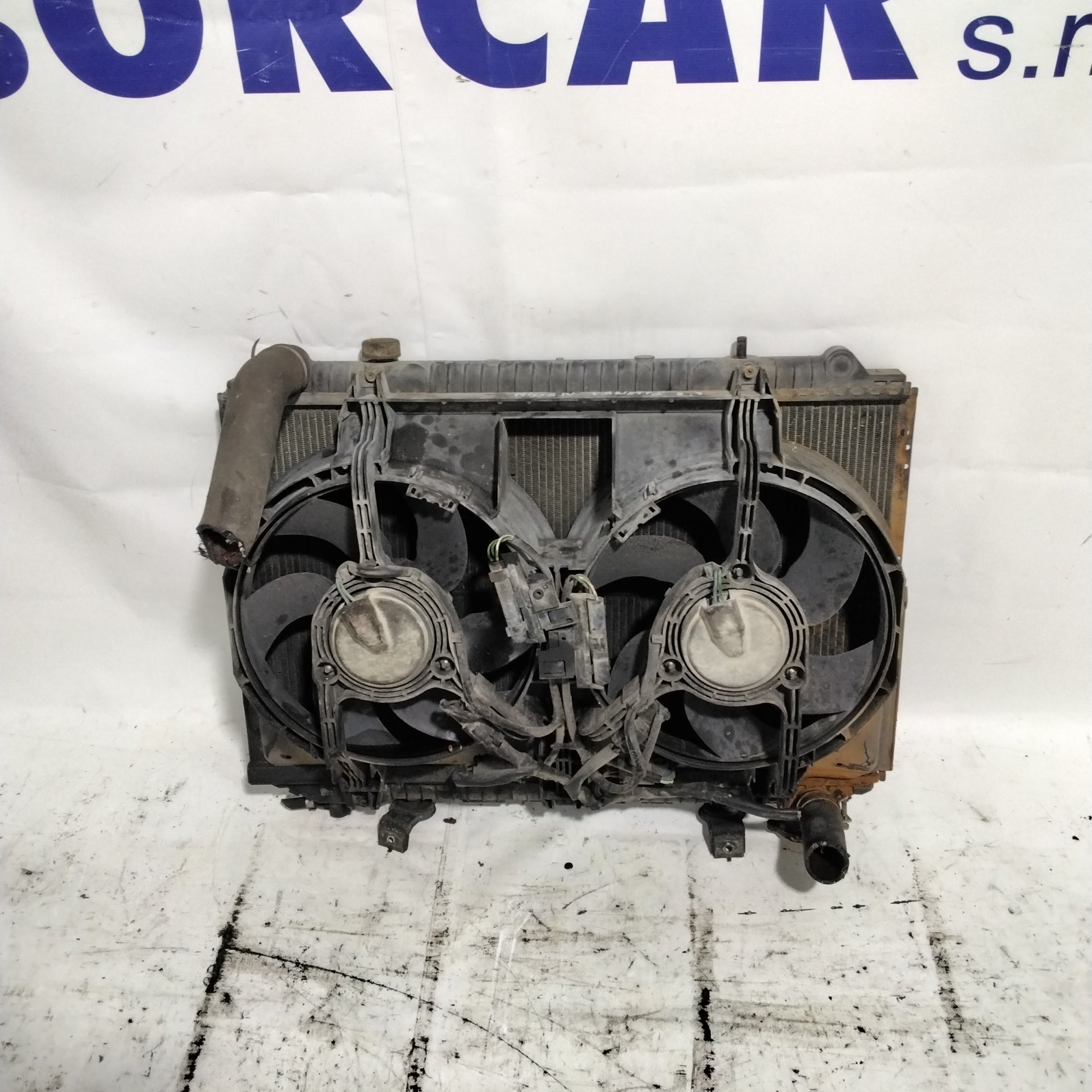 Radiador (completo) Nissan Vanette 2.3 diésel año 1987/1995