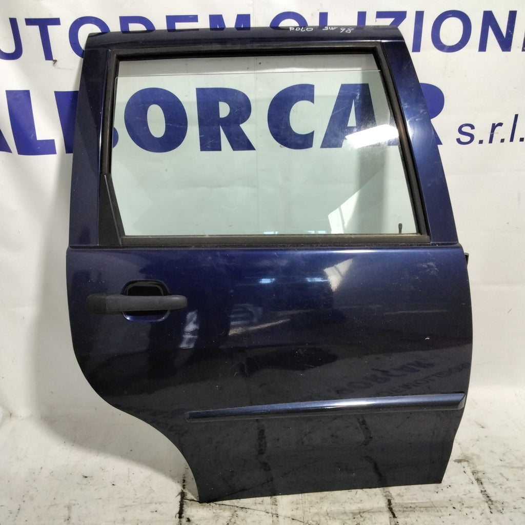 Portón trasero derecho Volkswagen Polo SW año 1998