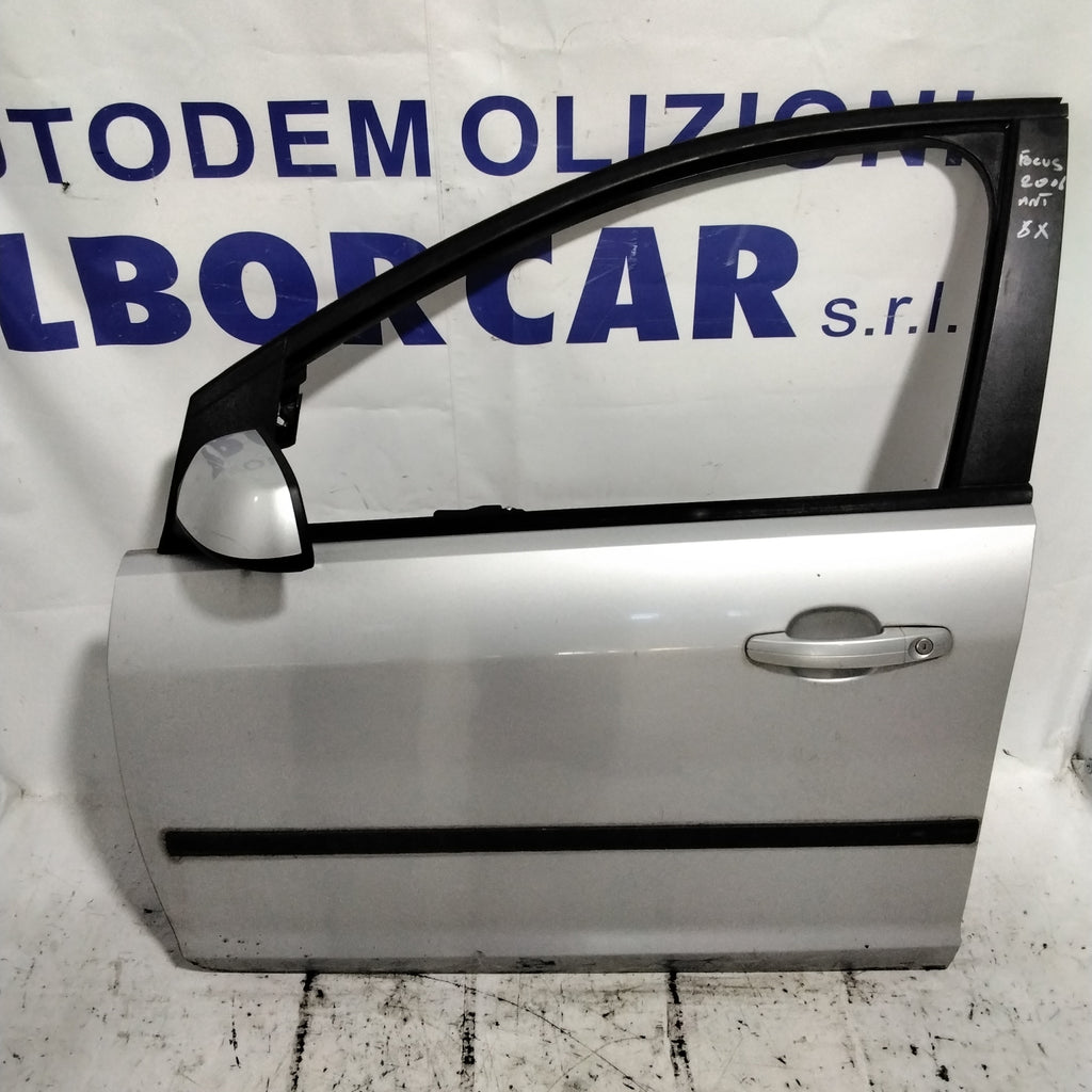 Puerta delantera izquierda Ford Focus año 2006