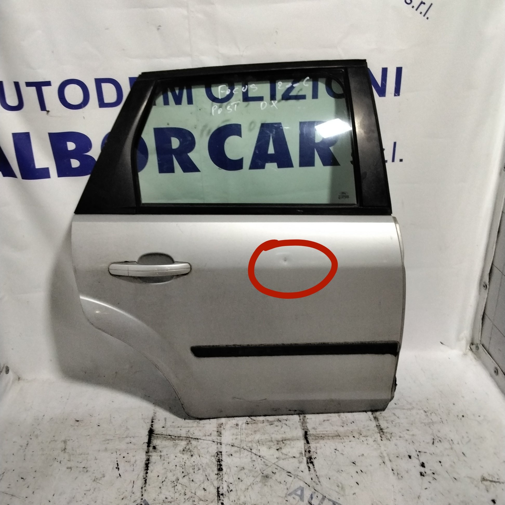 Puerta trasera derecha Ford Focus año 2006