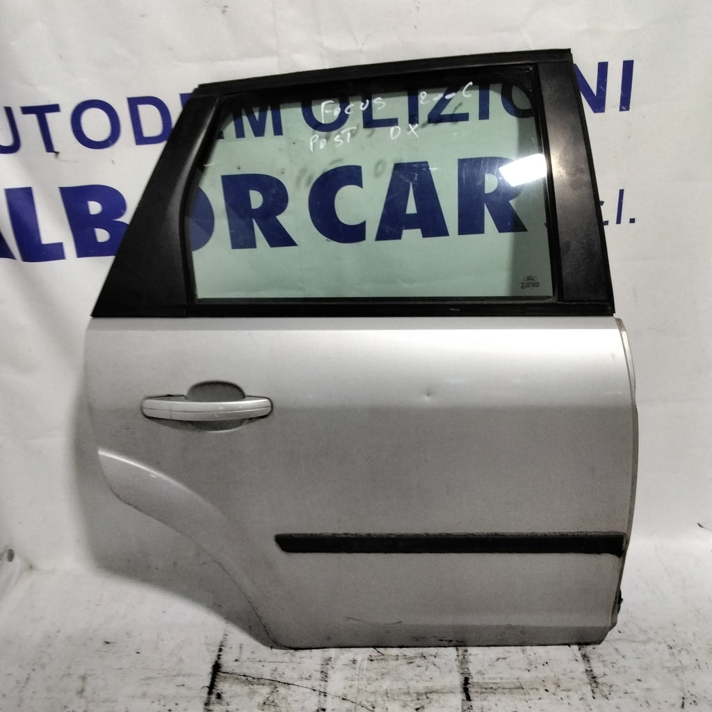 Puerta trasera derecha Ford Focus año 2006