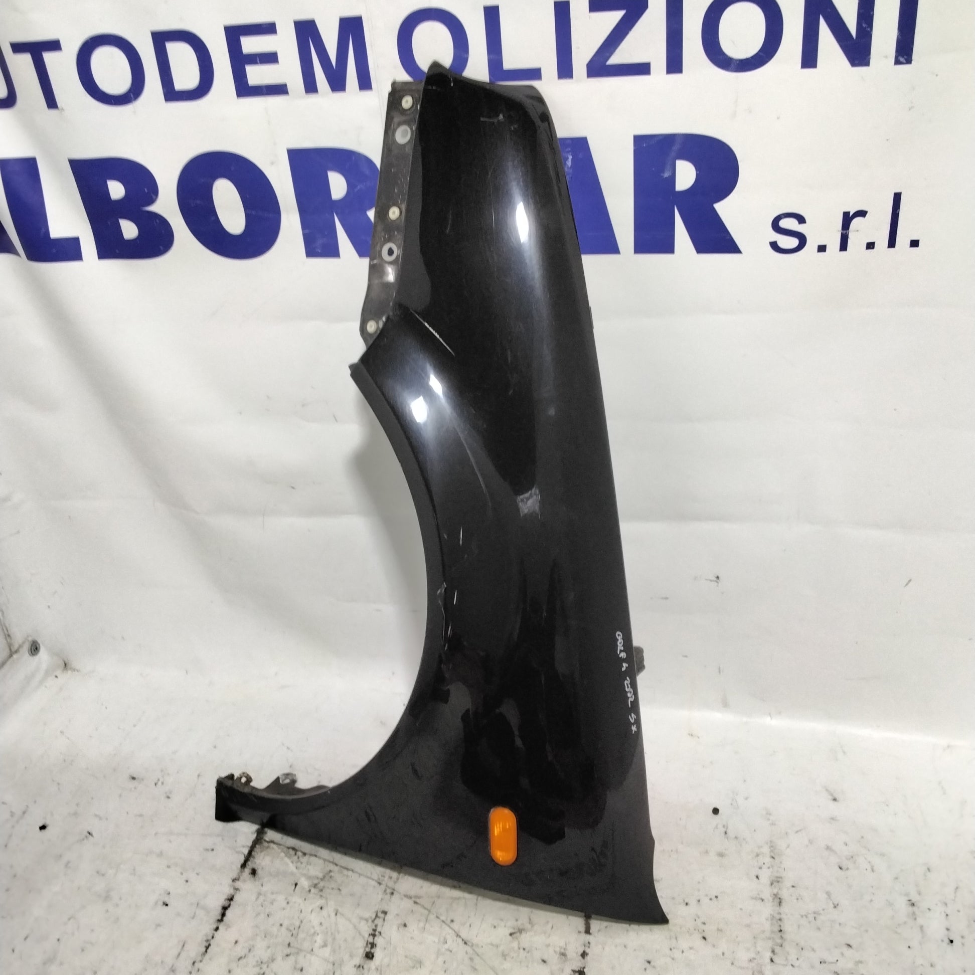 parafango fianchetto anteriore sinistro volkswagen golf 4 anno 2002