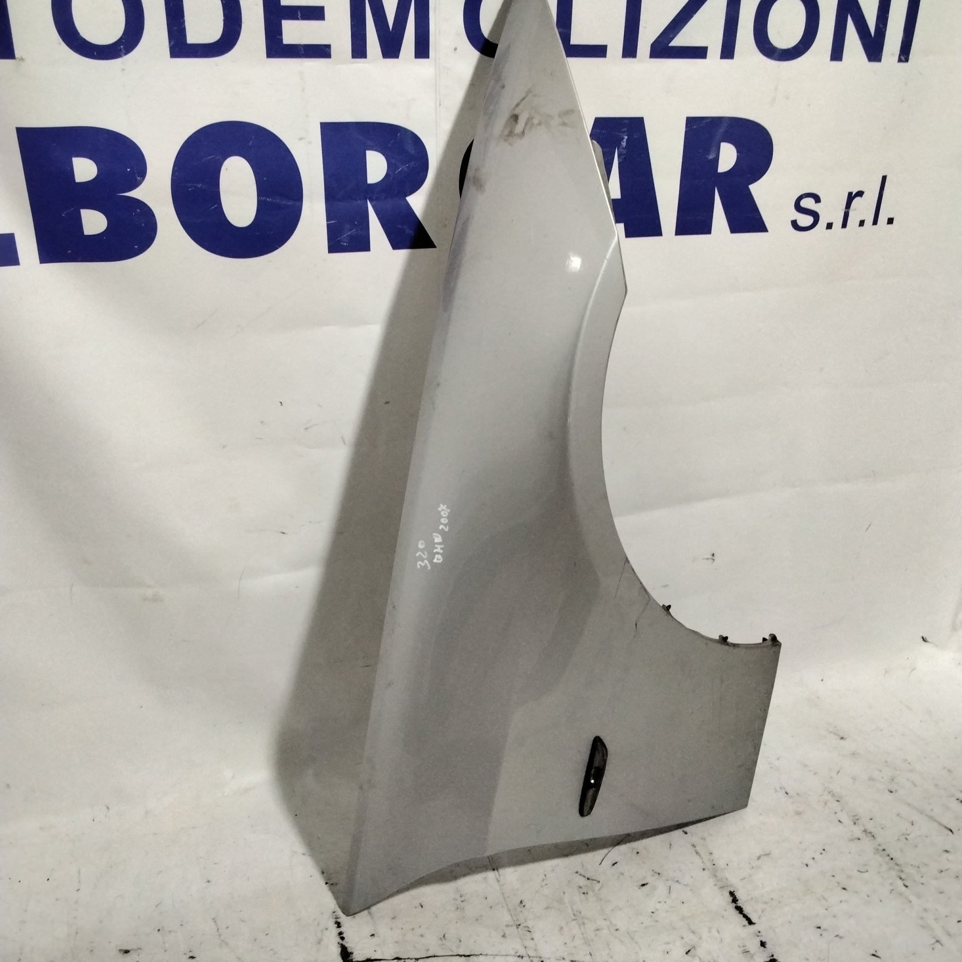 parafango fianchetto anteriore destro BMW 320 anno 2007