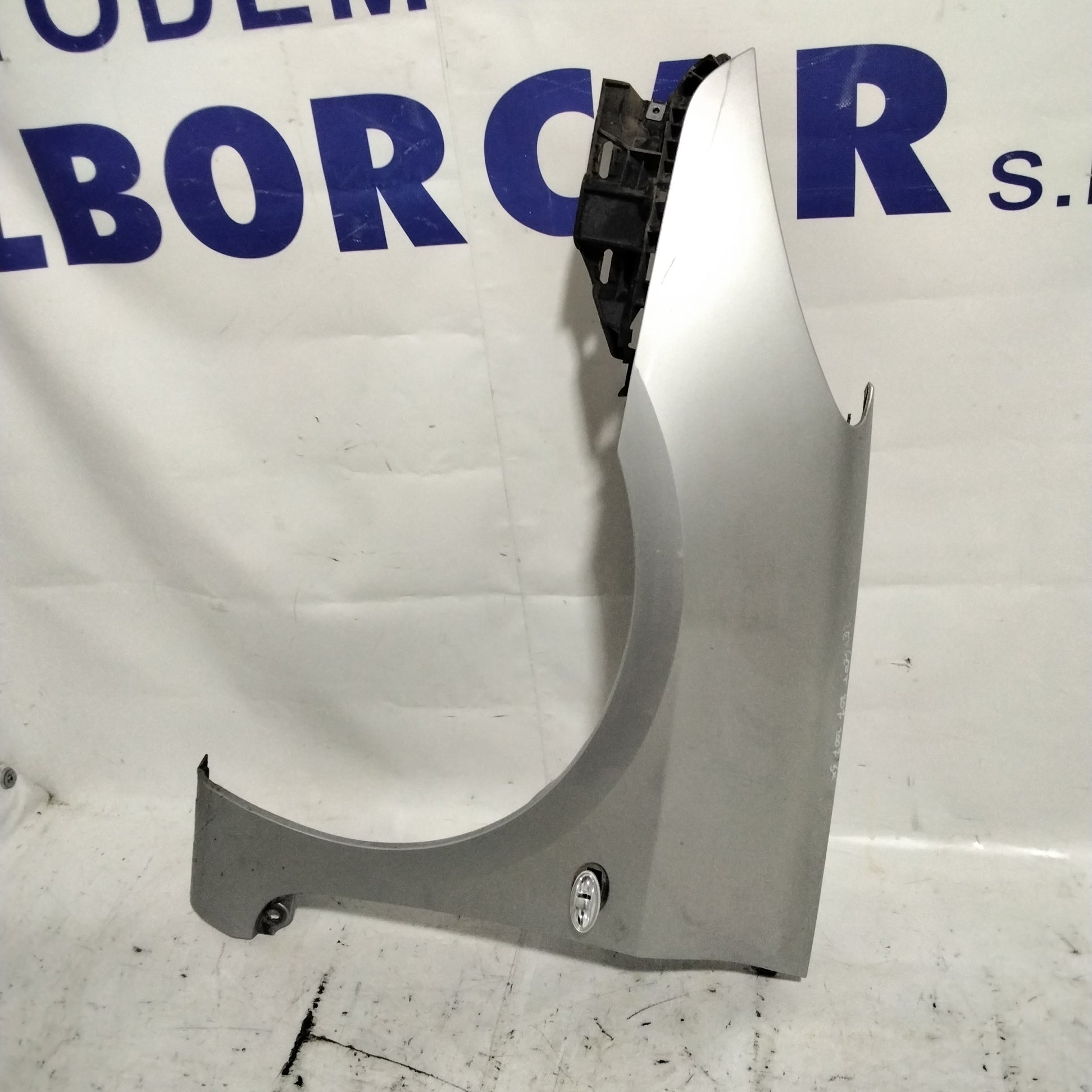 parafango fianchetto anteriore sinistro peugeot 307 anno 2007