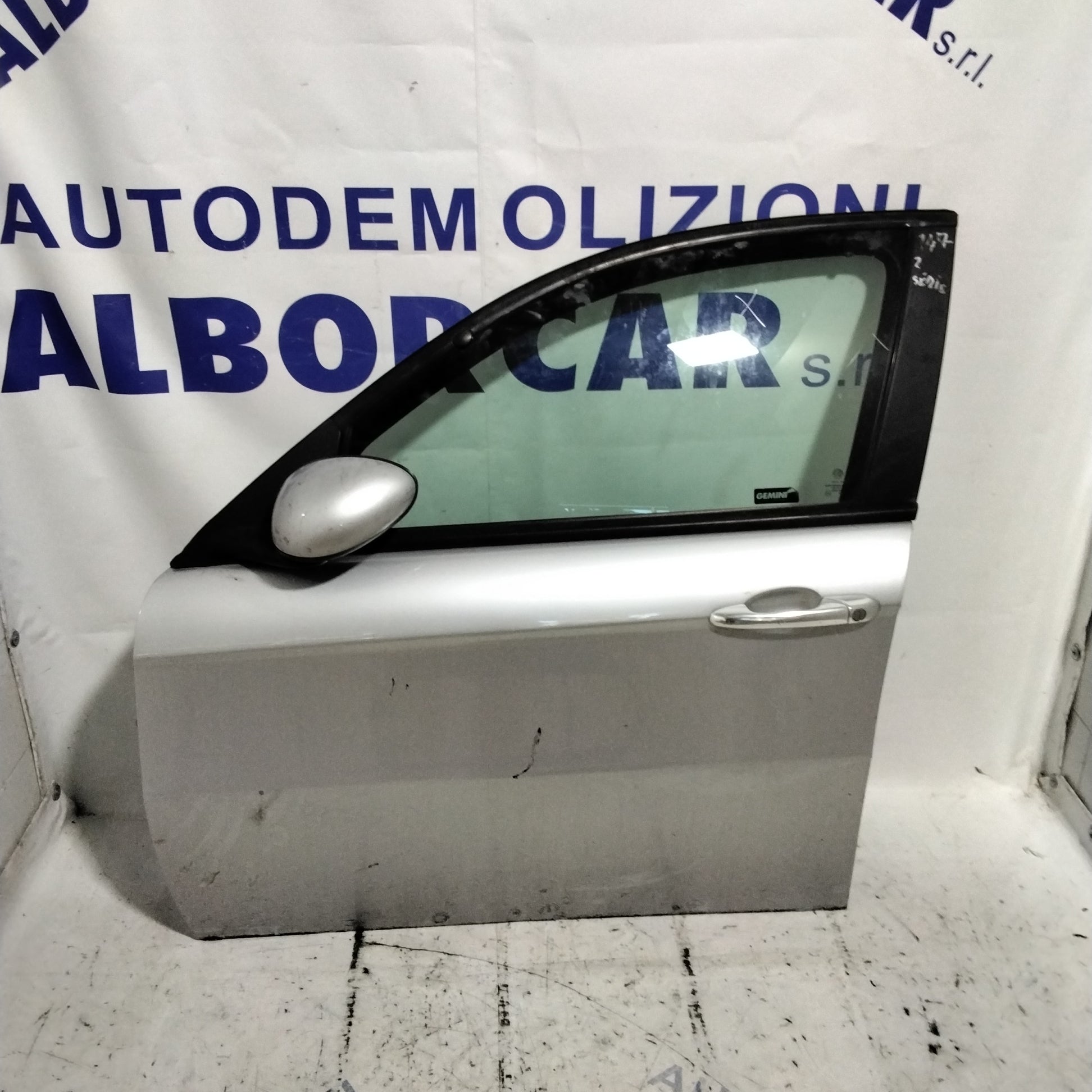 Puerta delantera izquierda Alfa Romeo 147 segunda serie año 2007