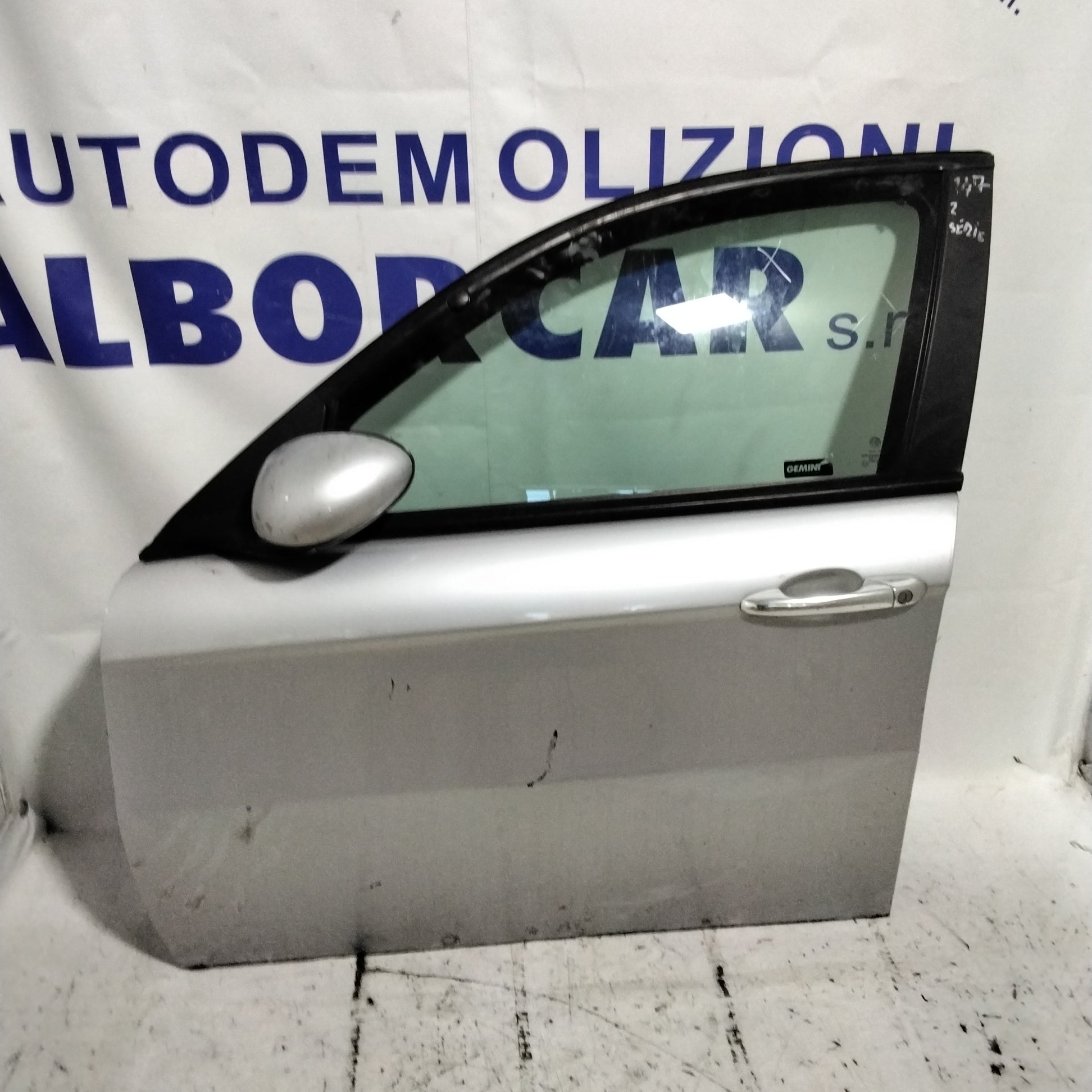 Puerta delantera izquierda Alfa Romeo 147 segunda serie año 2007
