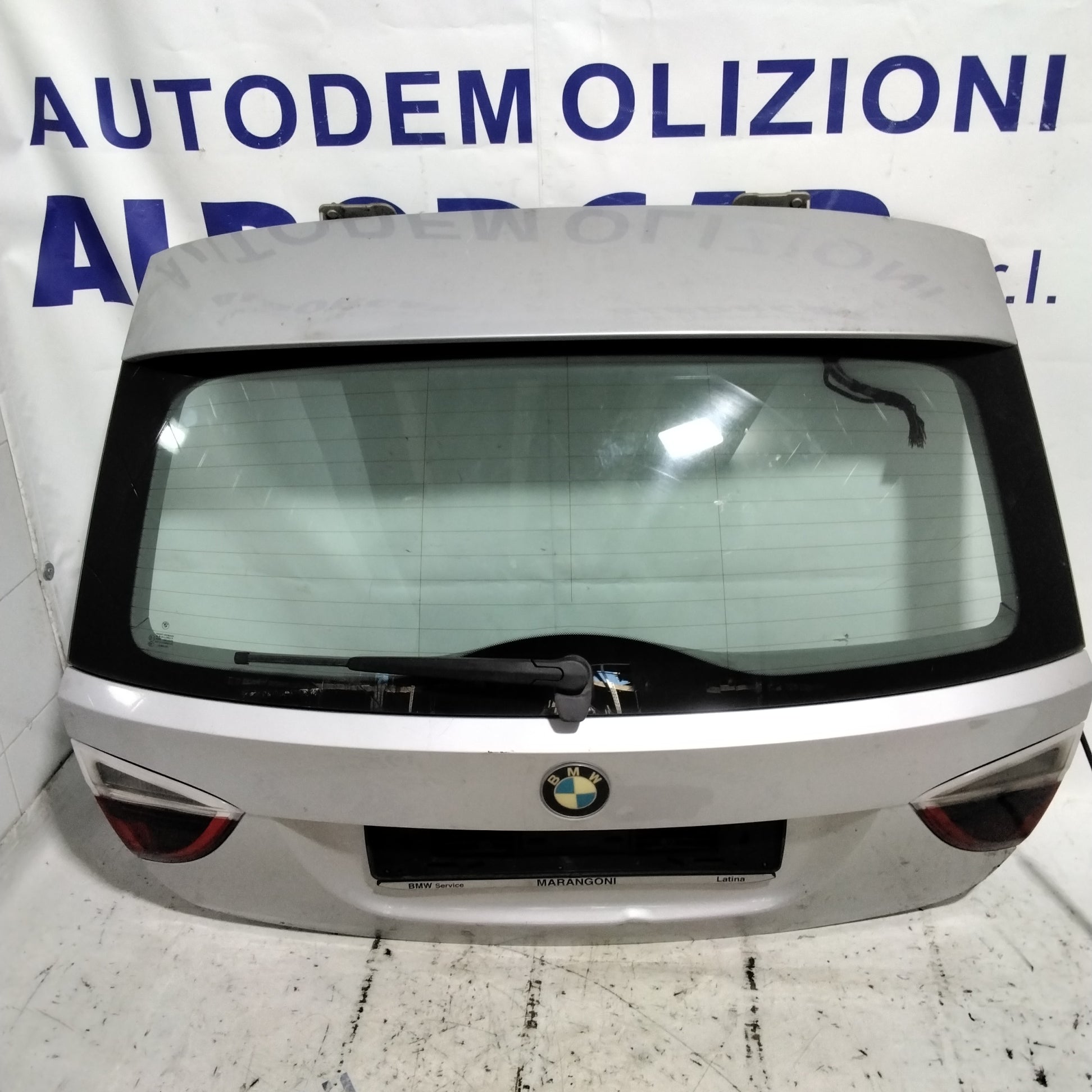 Cofano posteriore bmw 320 sw anno 2007