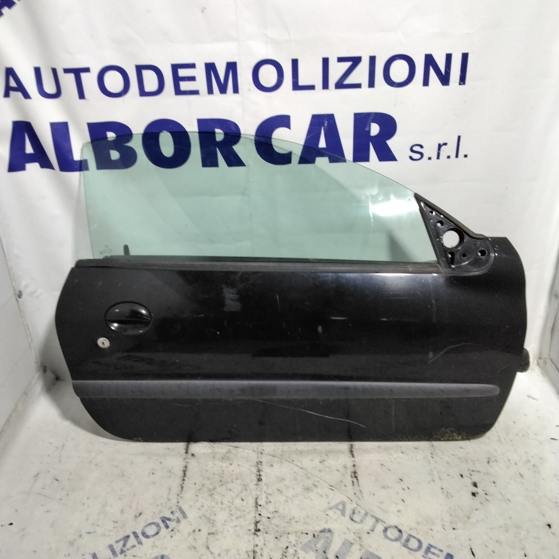 Front right door Peugeot 206 3-door convertible year 2004