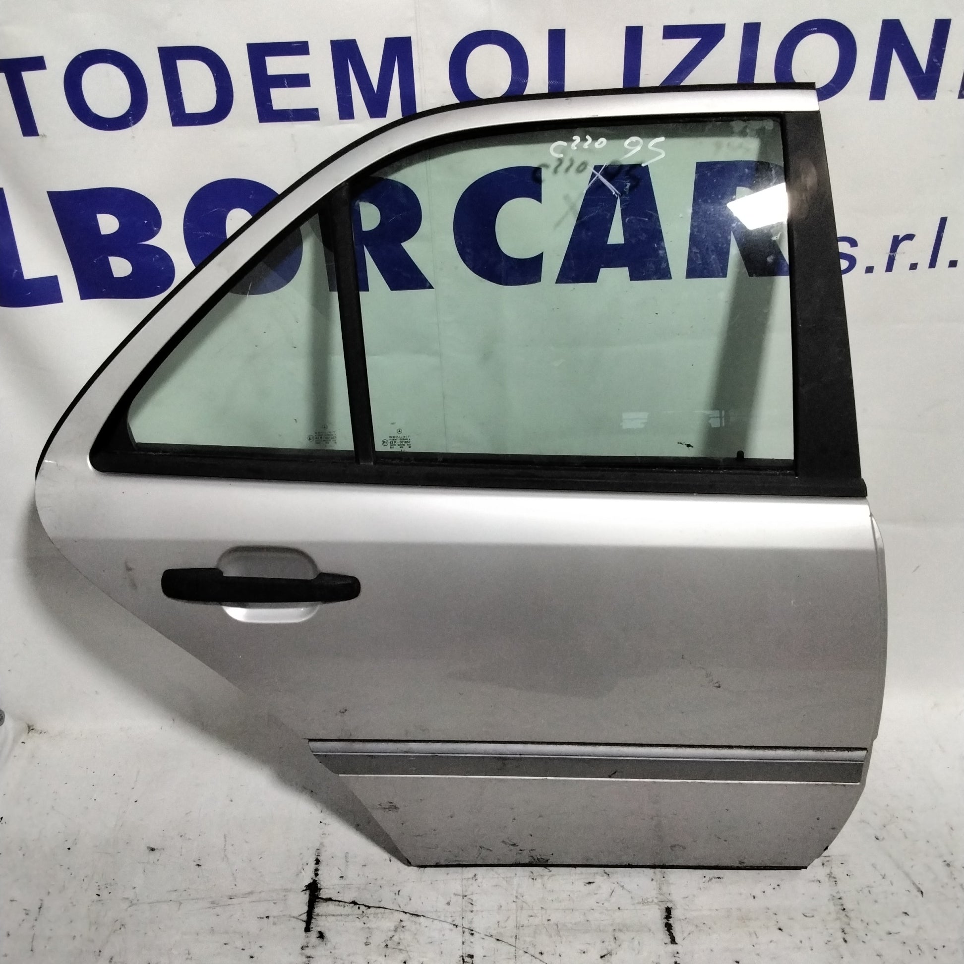 Sportello posteriore destro mercedes c220 anno 1995