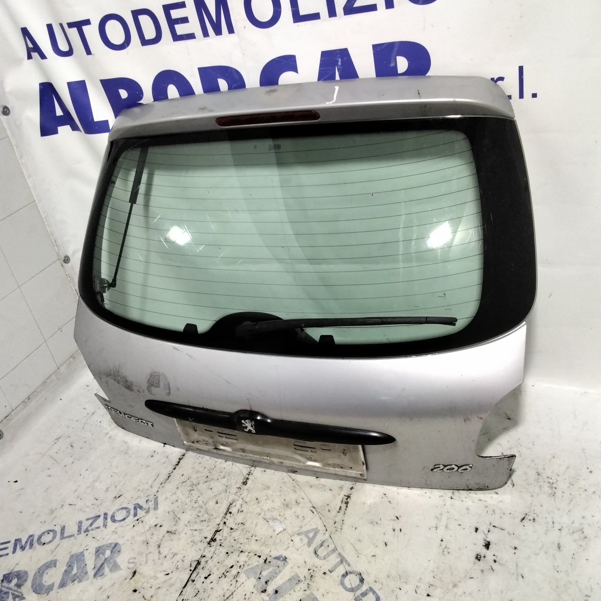 Rear tailgate (complete) Peugeot 206 year 2004