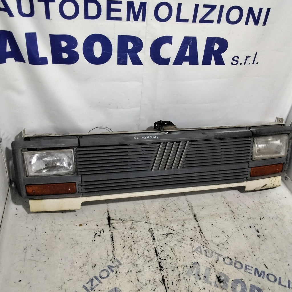 mascarilla de rejilla frontal completa Fiat Ducato año 1995