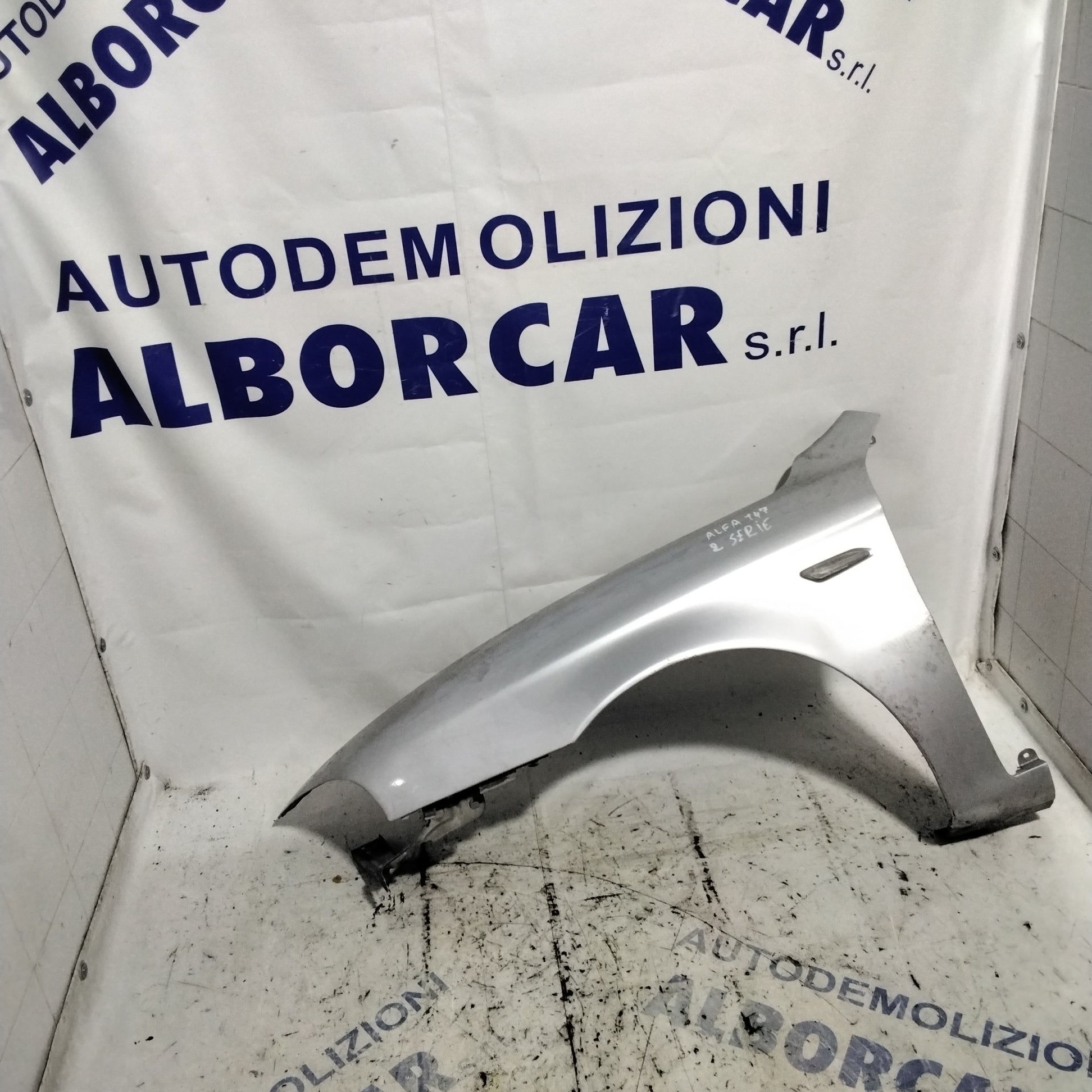 parafango fianchetto anteriore  sinistro alfa 147 anno 2008