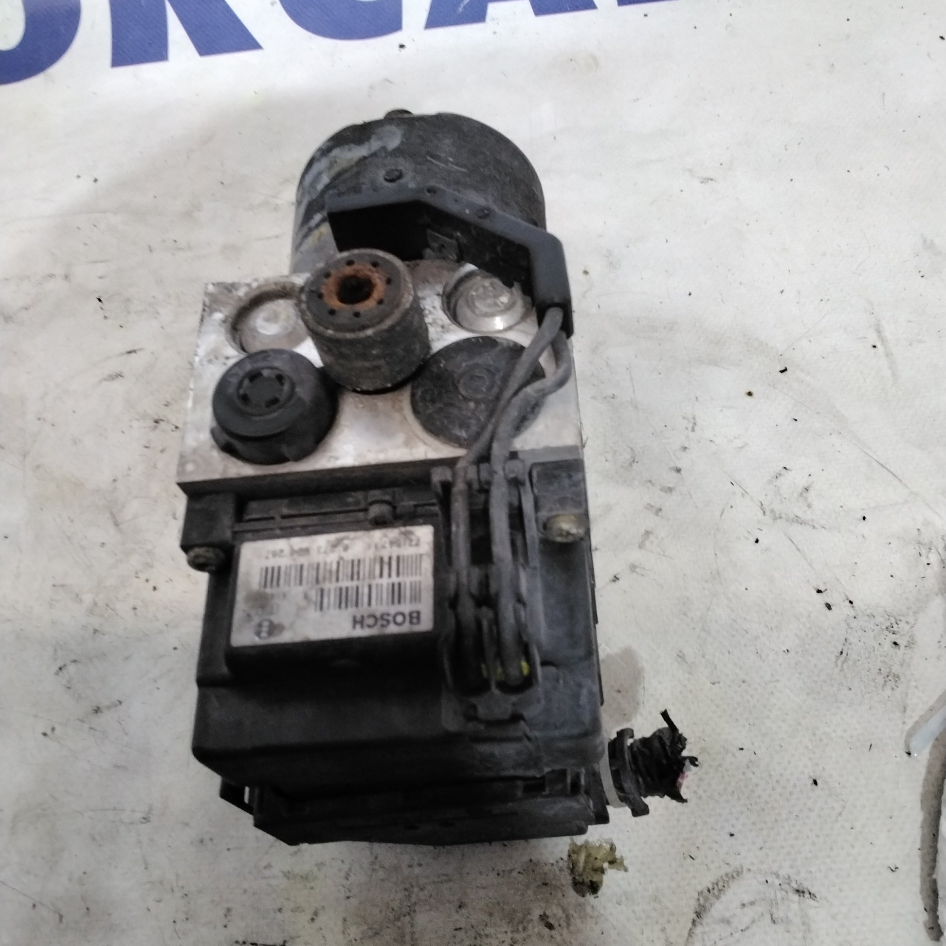 Pompa ABS Nissan Terrano 2 2700d 4X4 Anno 1999 codice 47660