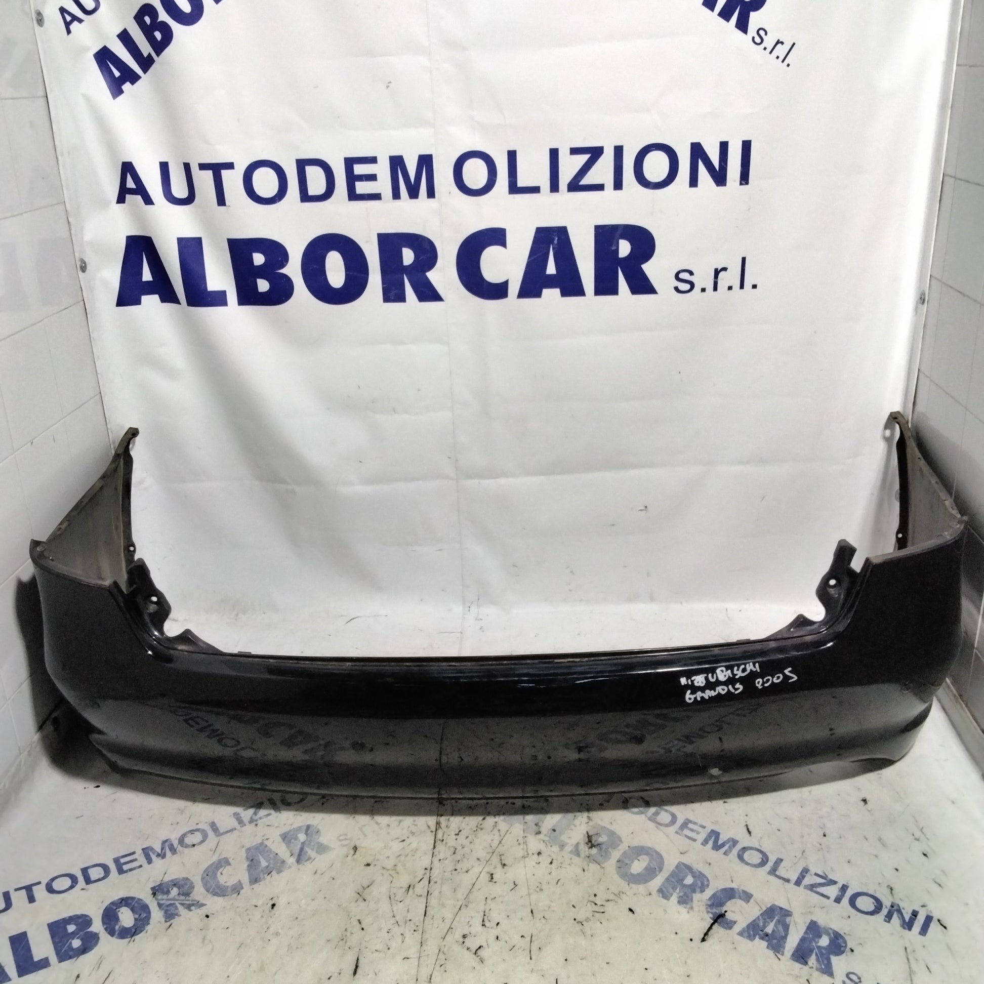 Paraurti posteriore mitsubishi grandis anno 2005