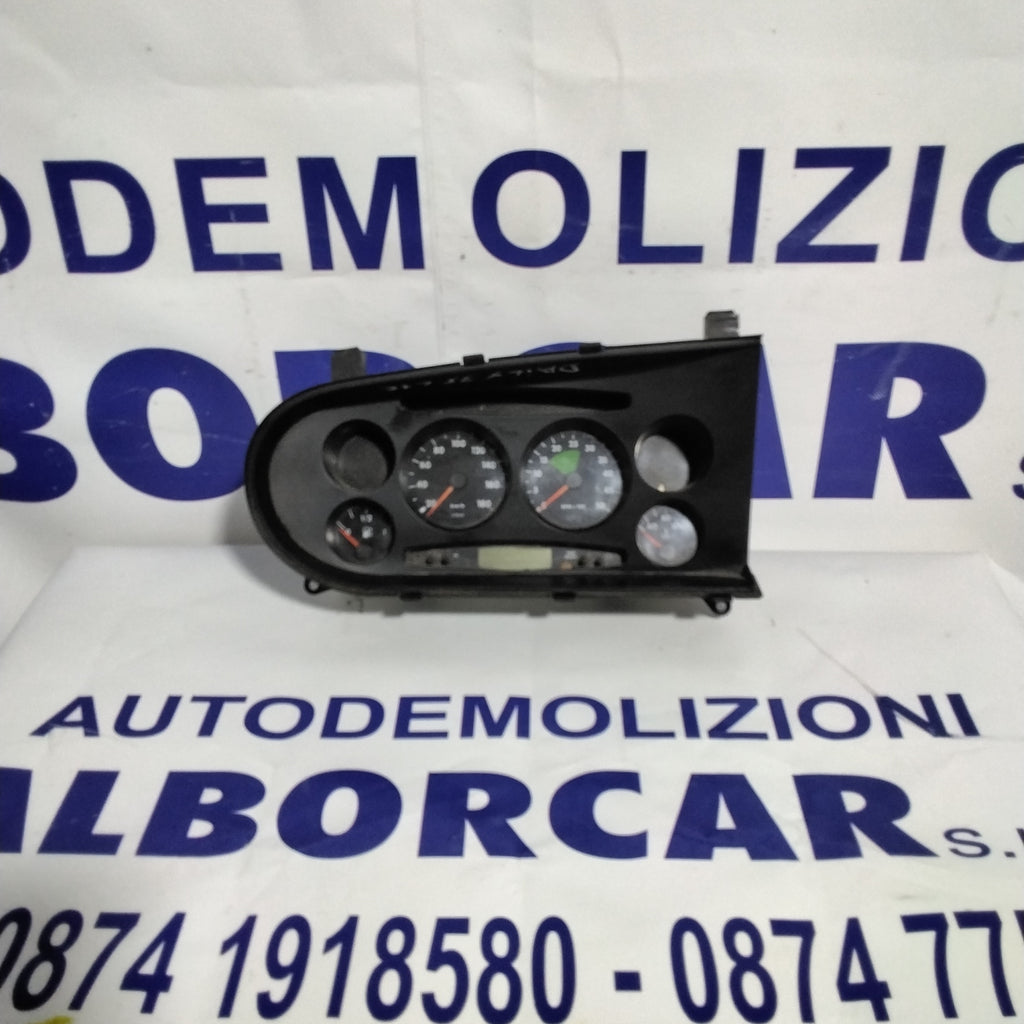 Cuadro de instrumentos / cuentakilómetros Iveco Daily 35c12 año 2004 código: 504055190