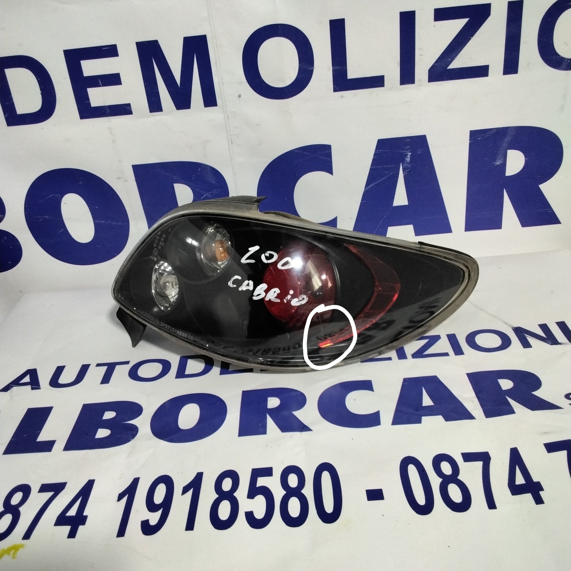 fanale stop sinistra peugeot 206 cabrio anno 2003(piccola spaccatura )codice:A2B600