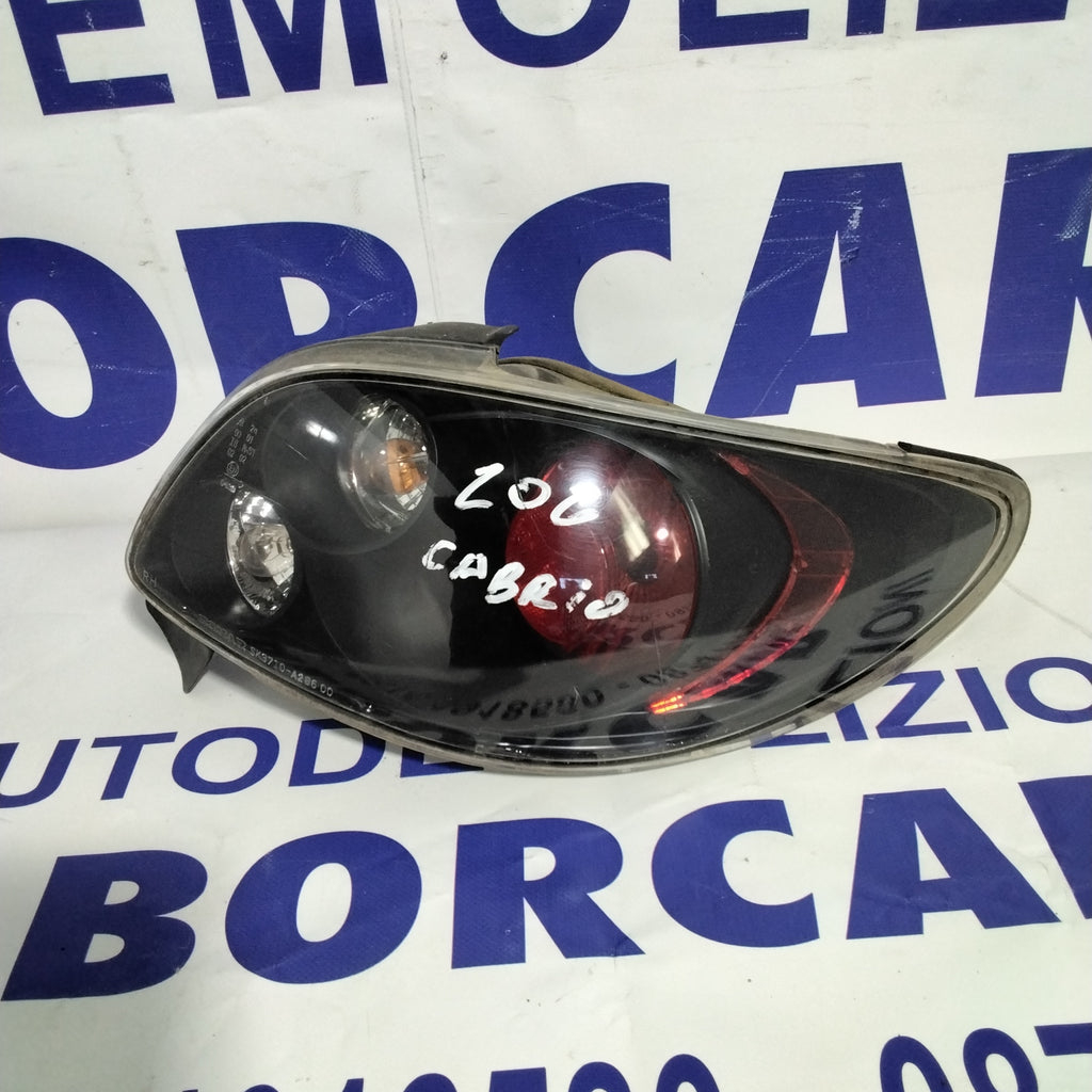 fanale stop sinistra peugeot 206 cabrio anno 2003(piccola spaccatura )codice:A2B600