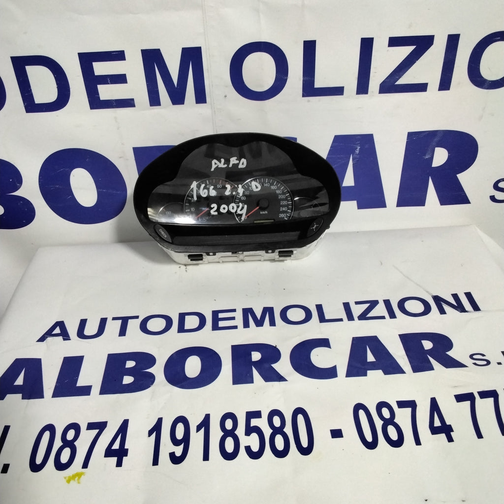 Cuadro de instrumentos / cuentakilómetros Alfa Romeo 166 2.4 diésel año 2004 código: 156050059