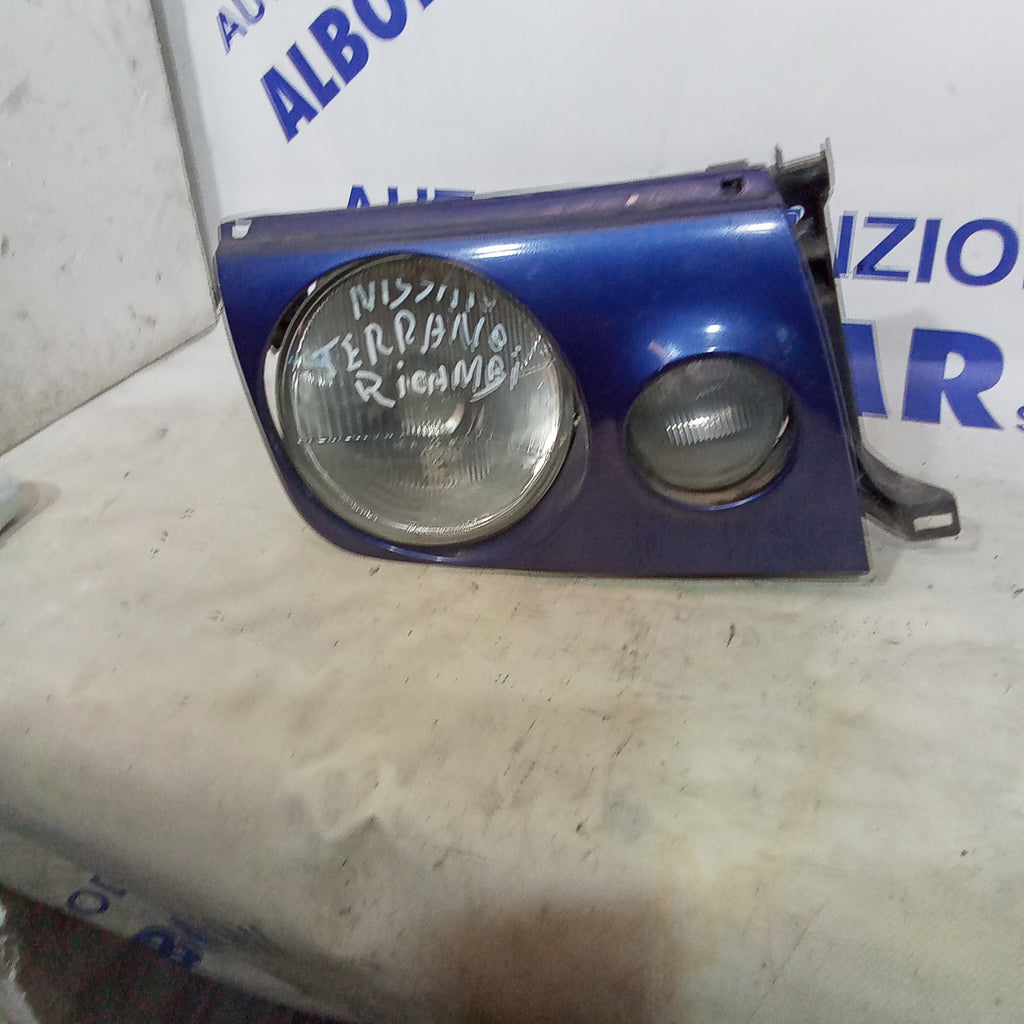 Faro anteriore destro nissan terrano 2 anno 1999 2.7d 4X4