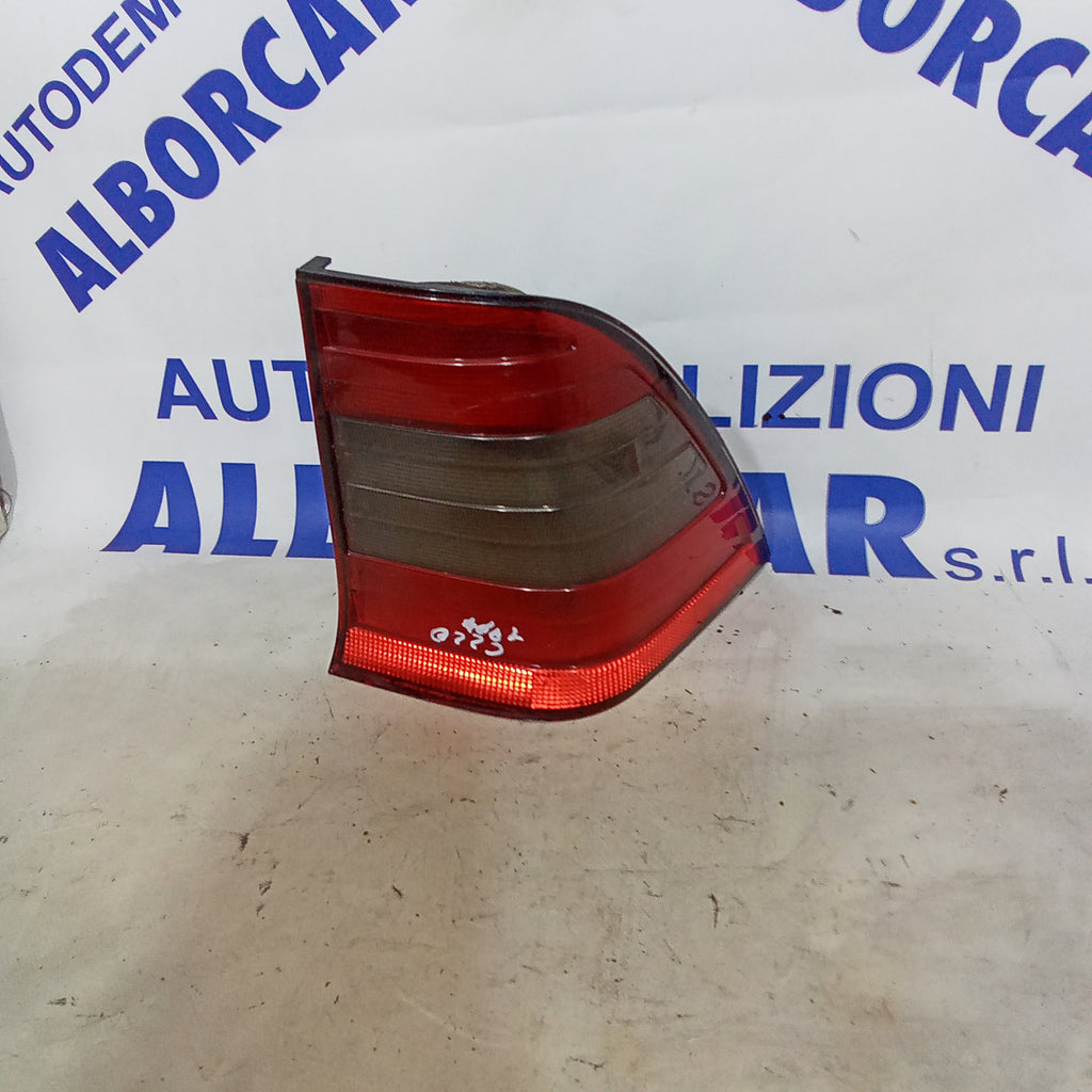 Fanale posteriore destro mercedes classe C220 anno 1997