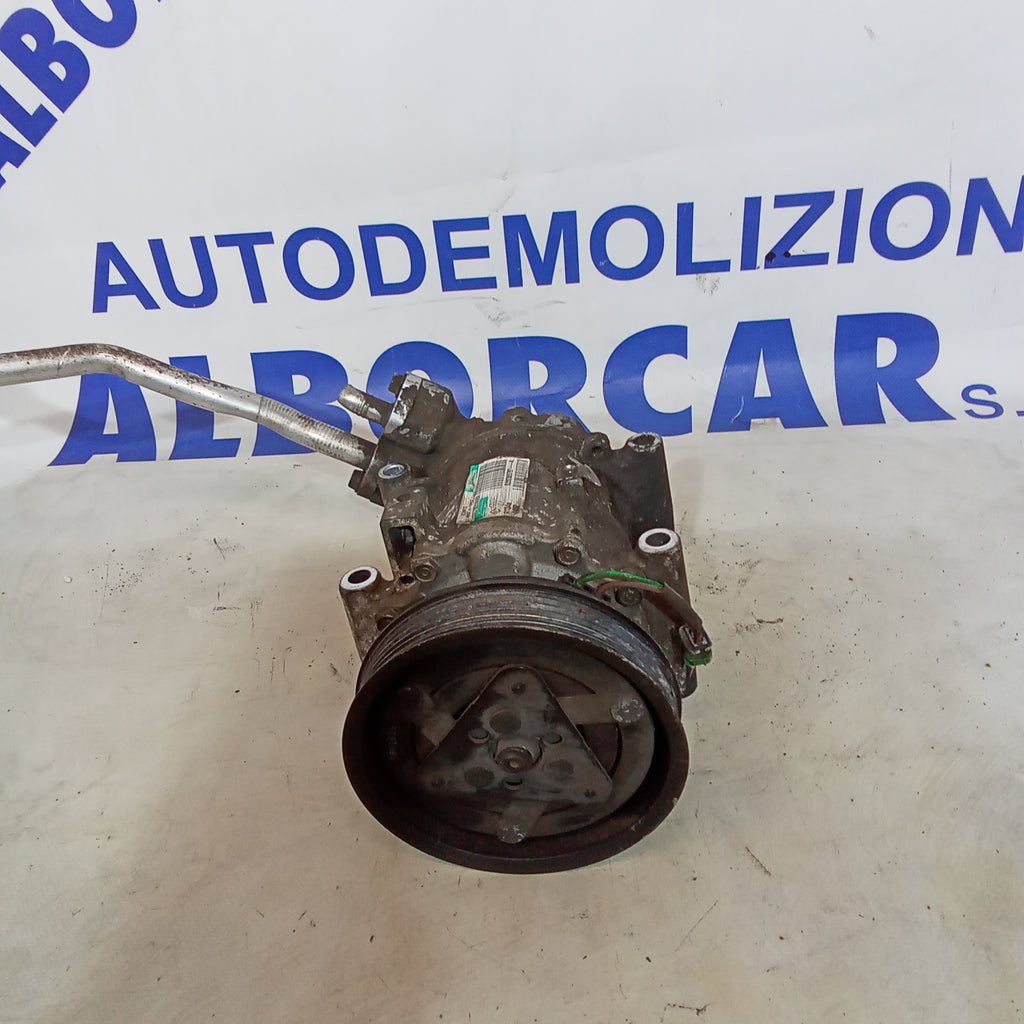 Compresor de aire acondicionado Renault Clio 1.5 CDI año 2004/2012 código 8200365787