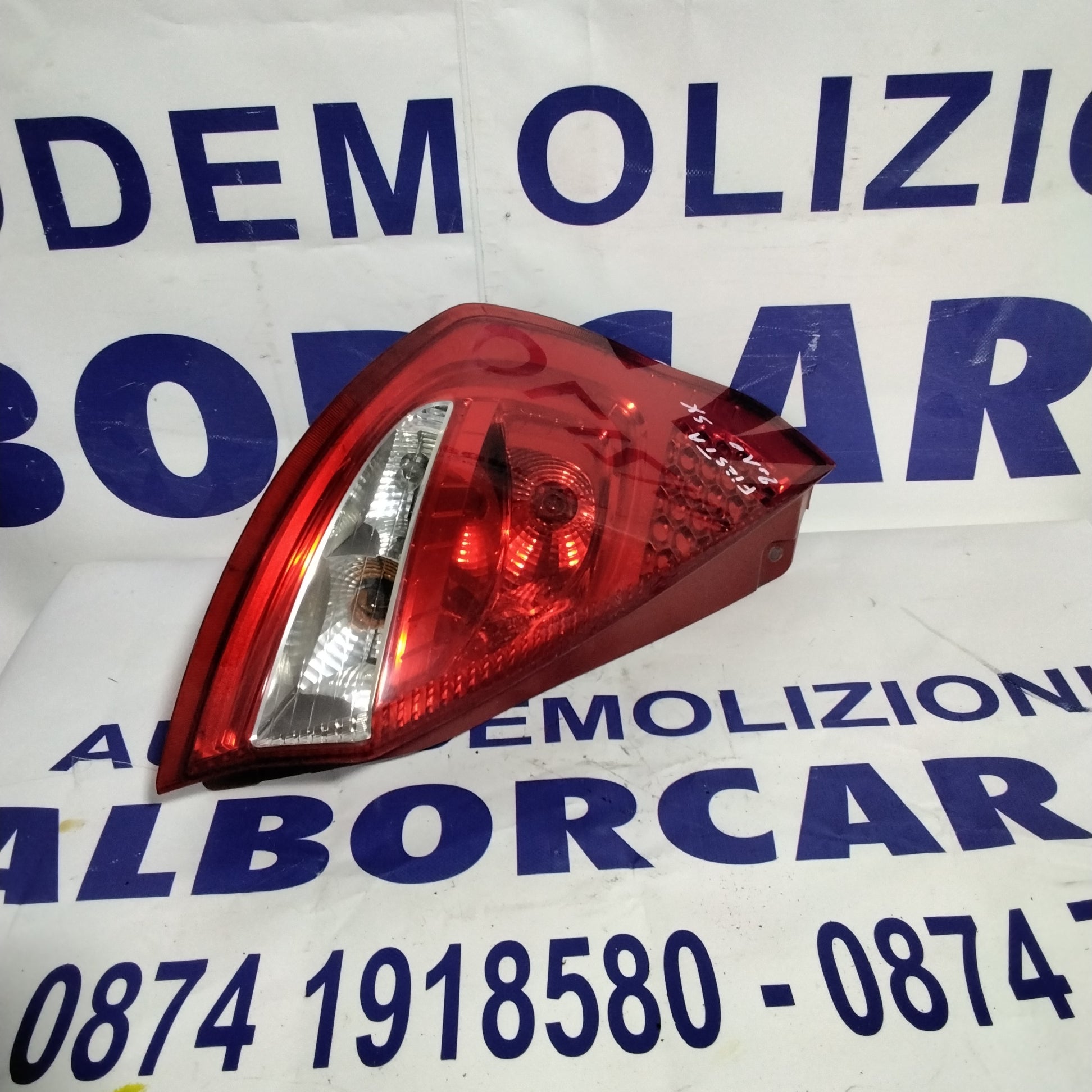 Fanale stop sinistro ford fiesta anno 2008-2013 codice:8A6113405A