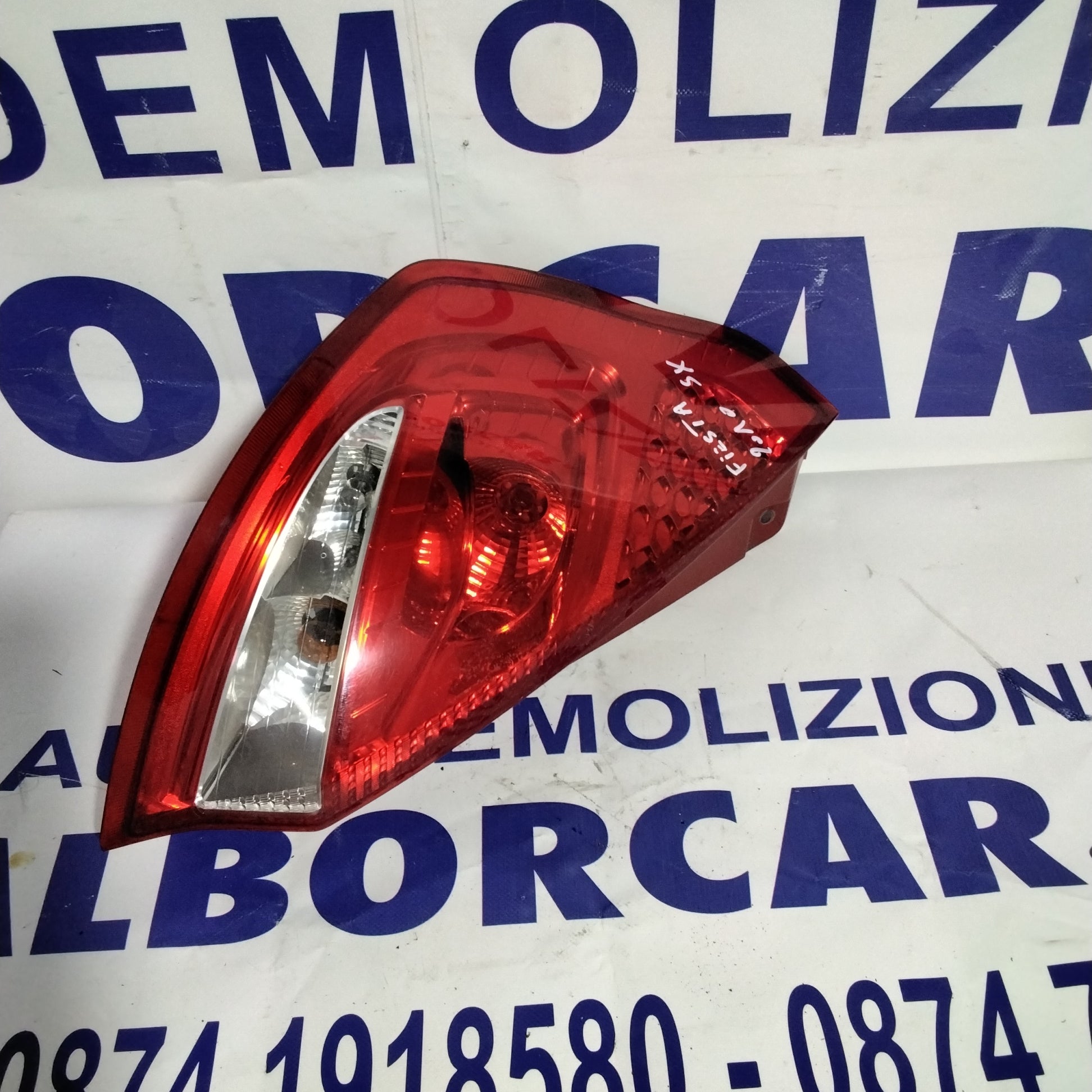Fanale stop sinistro ford fiesta anno 2008-2013 codice:8A6113405A