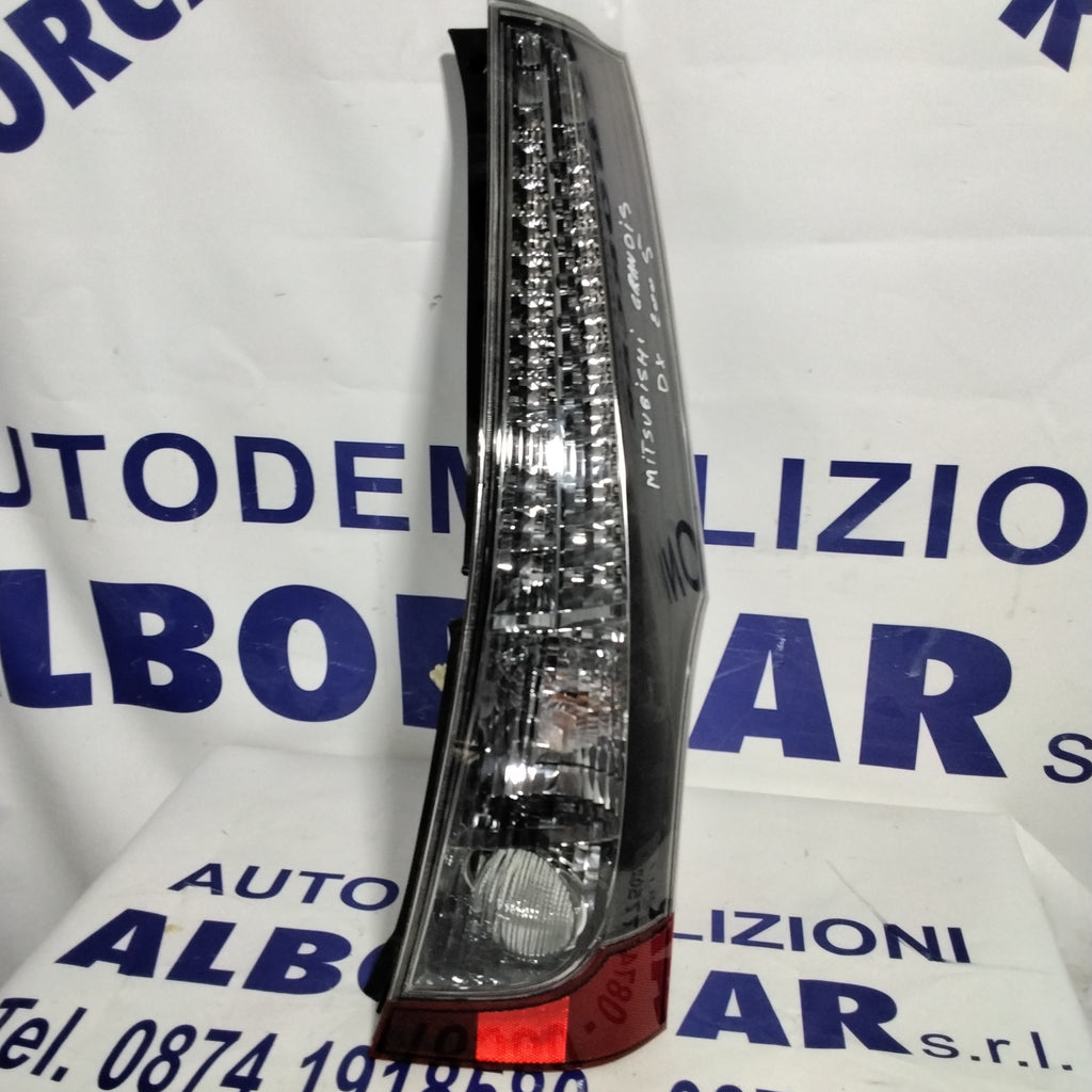 fanale stop destro mitsubishi grandis anno 2005 codice 22087642