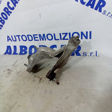 Carica l&#39;immagine nel visualizzatore di Gallery, Supporto montante superiore completo alfa romeo 147 codice 60625000

