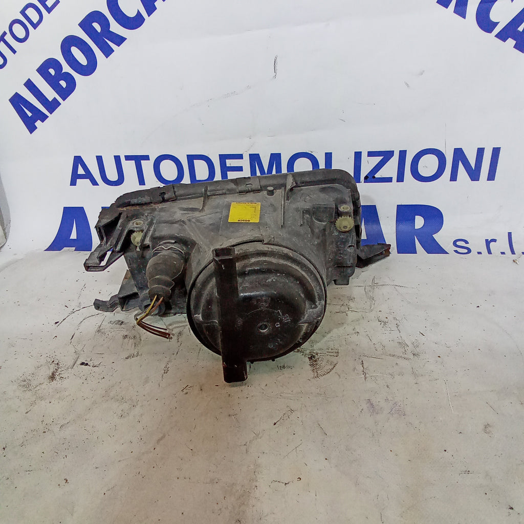Faro anteriore sinistro audi 80 codice 0301075111
