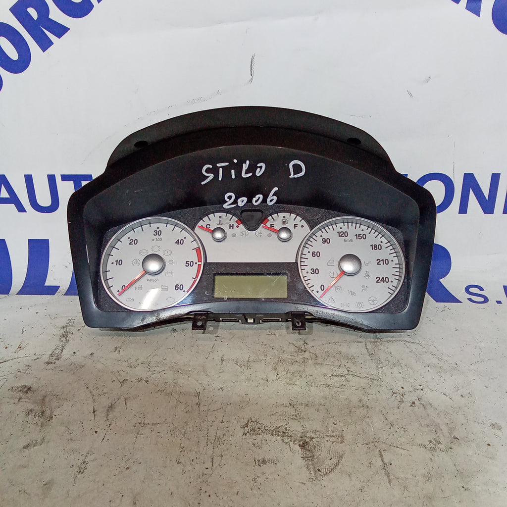 instrument cluster/speedometer/gauge Fiat Stilo 1.9 diesel year 2004 code: 51771190 (sf7p2)