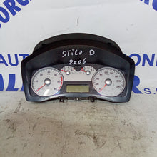 Carica l&#39;immagine nel visualizzatore di Gallery, quadro strumenti/contachilometri/veglia fiat stilo 1.9 diesel anno 2004 codice :51771190 (sf7p2)
