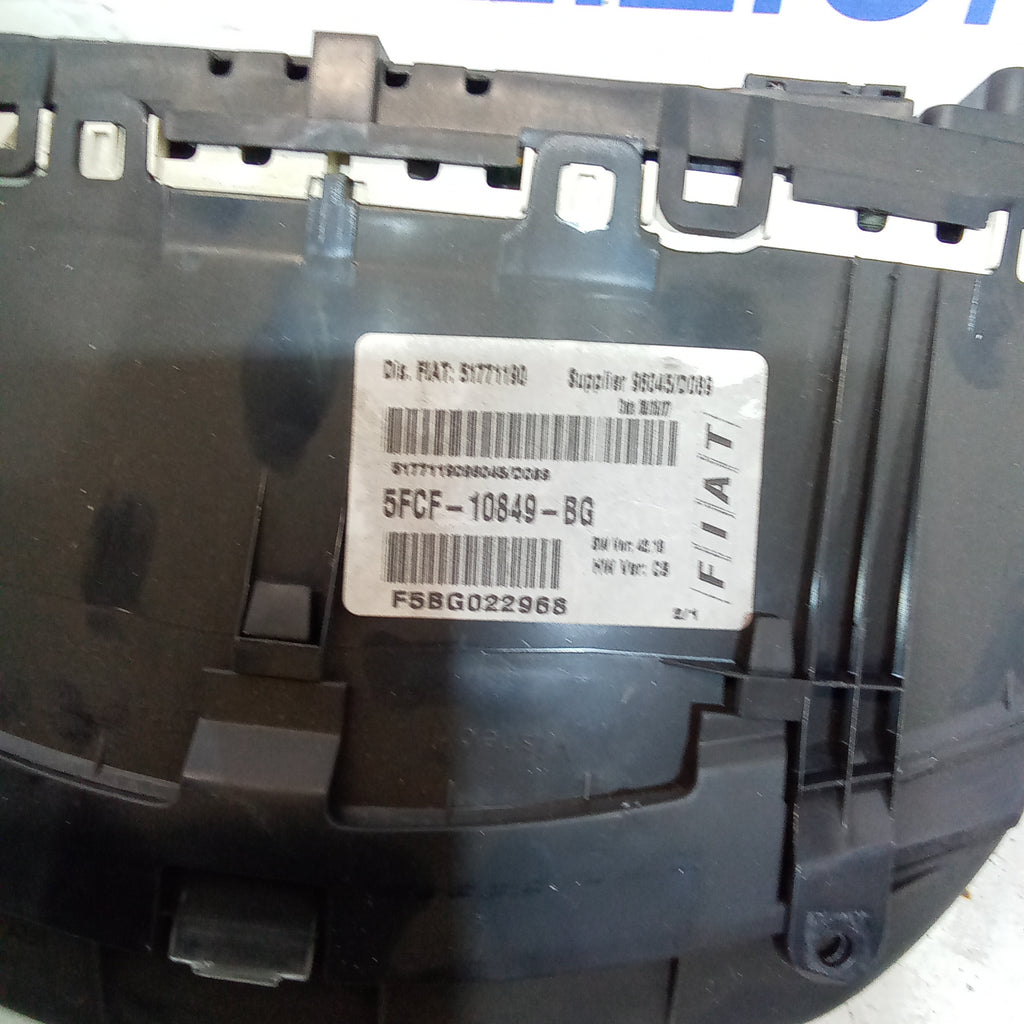 instrument cluster/speedometer/gauge Fiat Stilo 1.9 diesel year 2004 code: 51771190 (sf7p2)