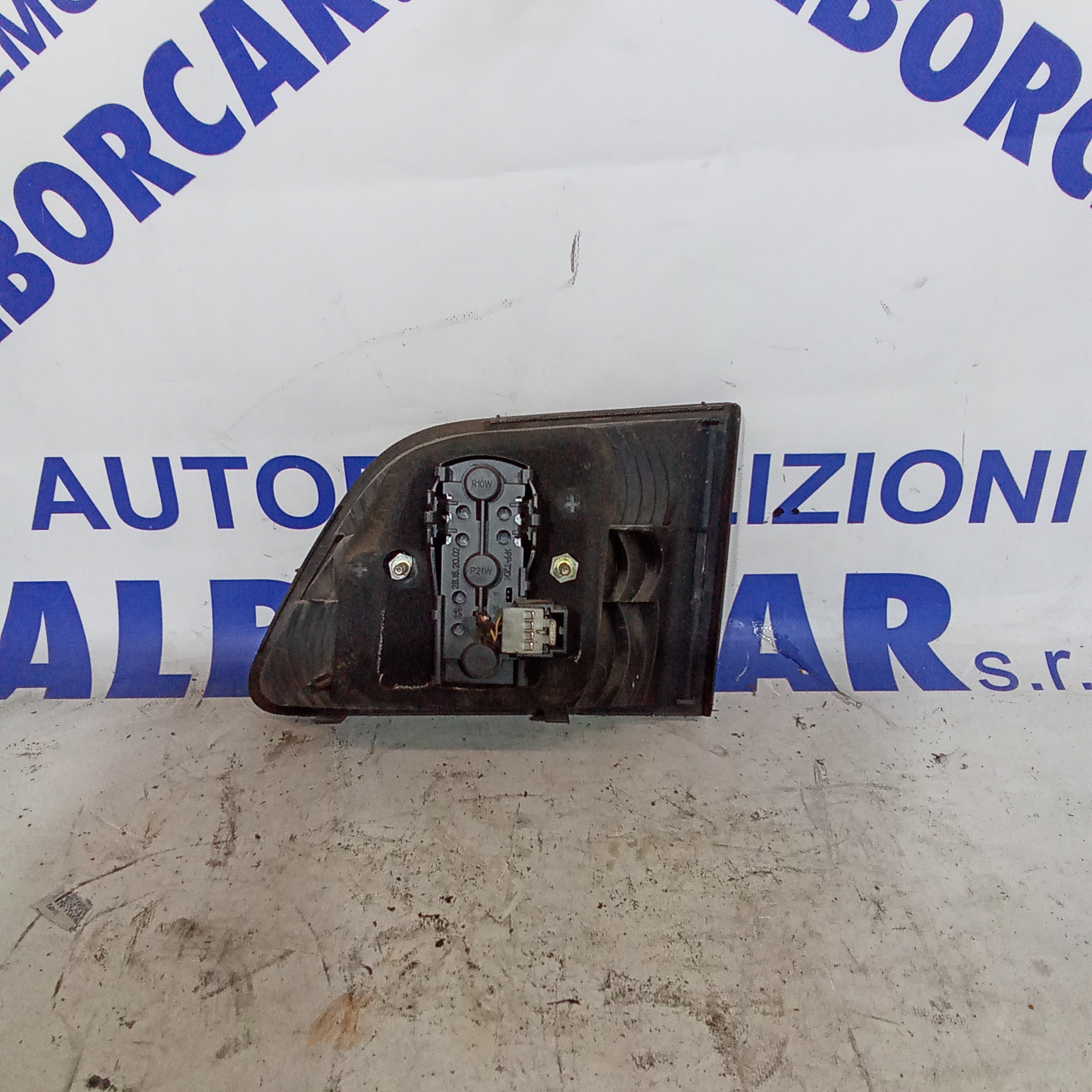 Faro fanale posteriore sinistro interno fiat stilo sw anno 2004 codice 28180102