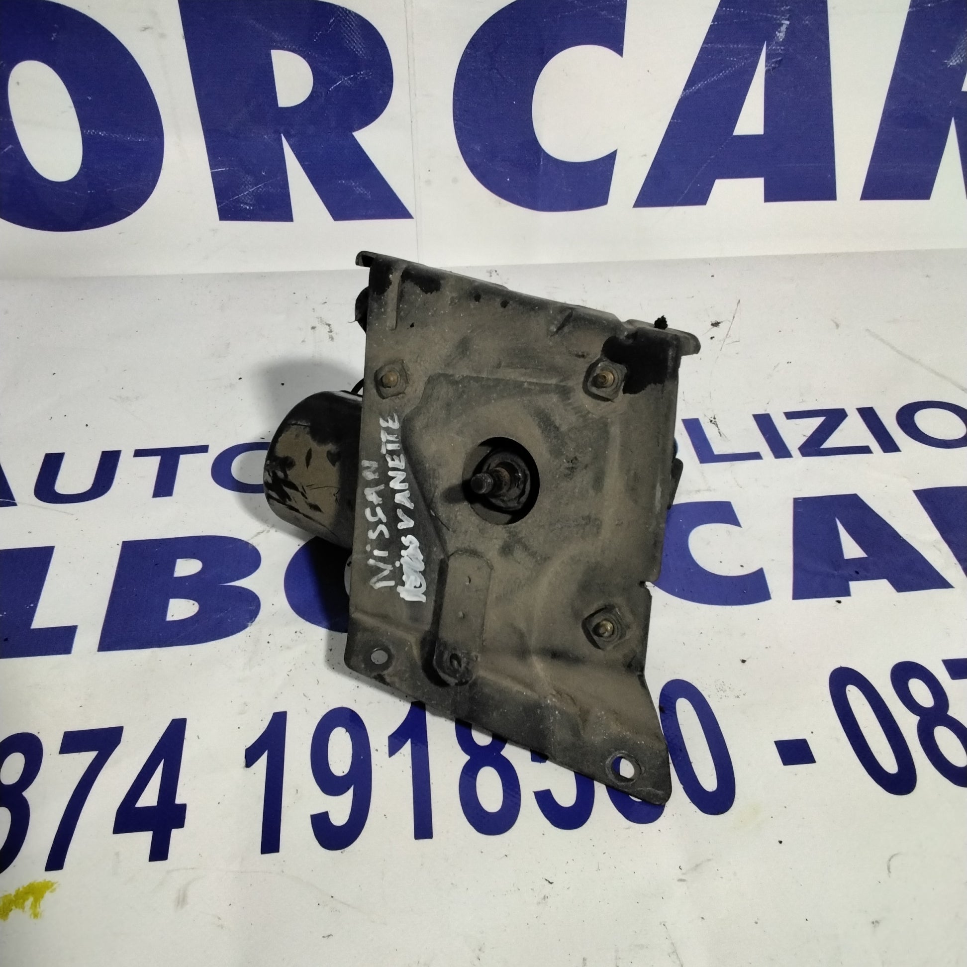 Motorino tergicristallo nissan vanette 2.3 diesel anno 1998 codice:9390332230