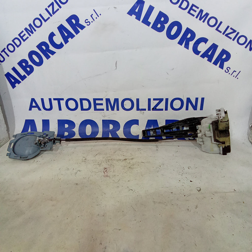 Chiusura serratura porta posteriore sinistra citroen C3 1.1 benzina anno 2005 codice 56316780