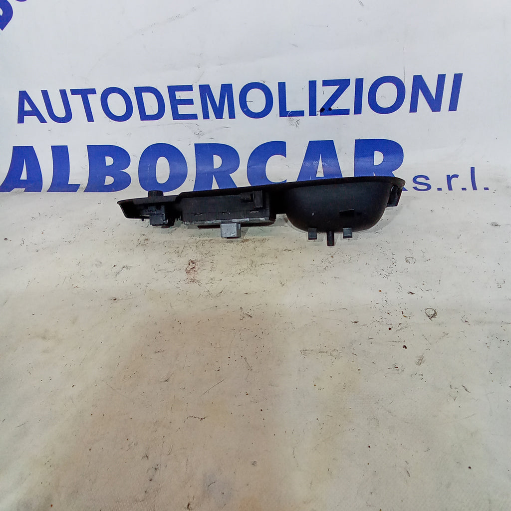 Pulsantiera alzavetro anteriore sinistra volkswagen passat 2.0tdi anno 2009 codice 3C1867171b
