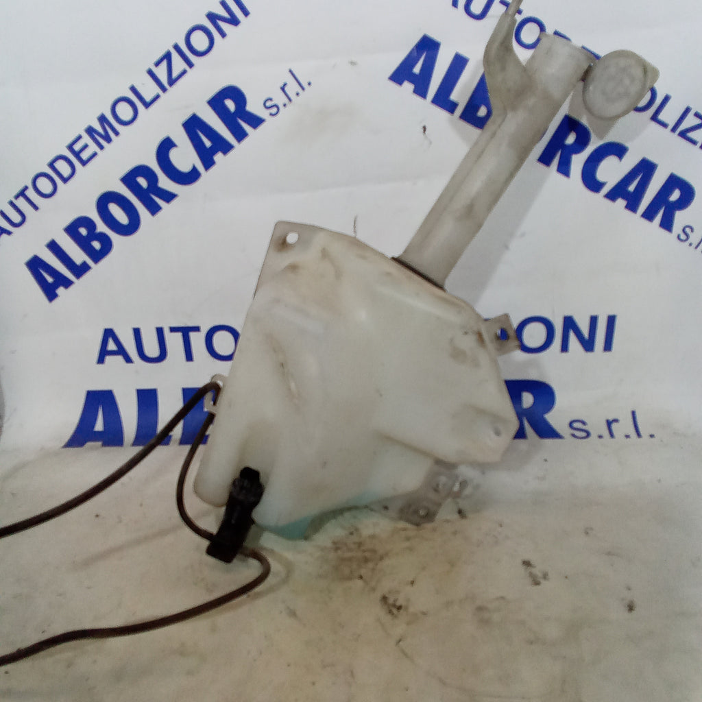 Vaschetta acqua tergicristalli mitsubishi grandis 2.0 anno 2005 codice HLC-37053