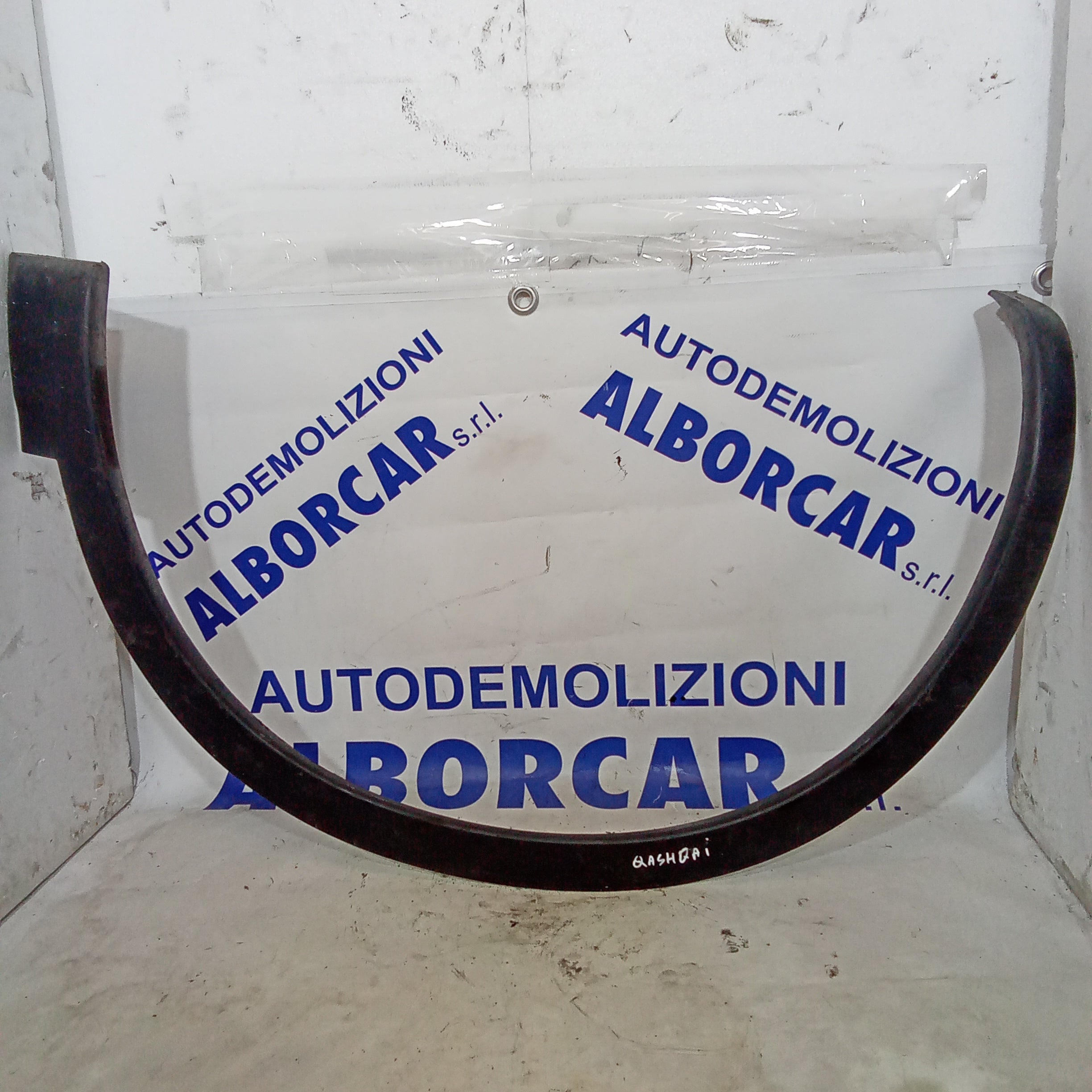 Modanatura anteriore sinistra nissan quasquai 1.6 dci anno 2008 codice 63811JD000