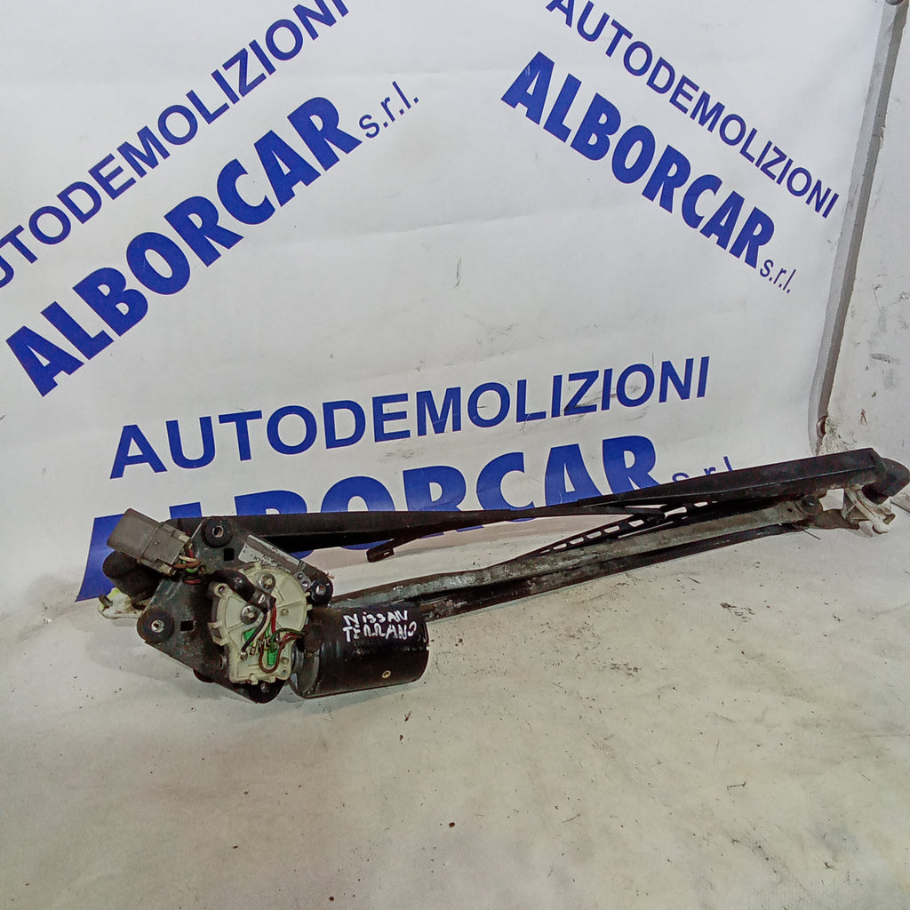 Motorino tergicristalli nissan terrano 2 2.7 diesel 4wd anno 1992/2007 codice 9390332384