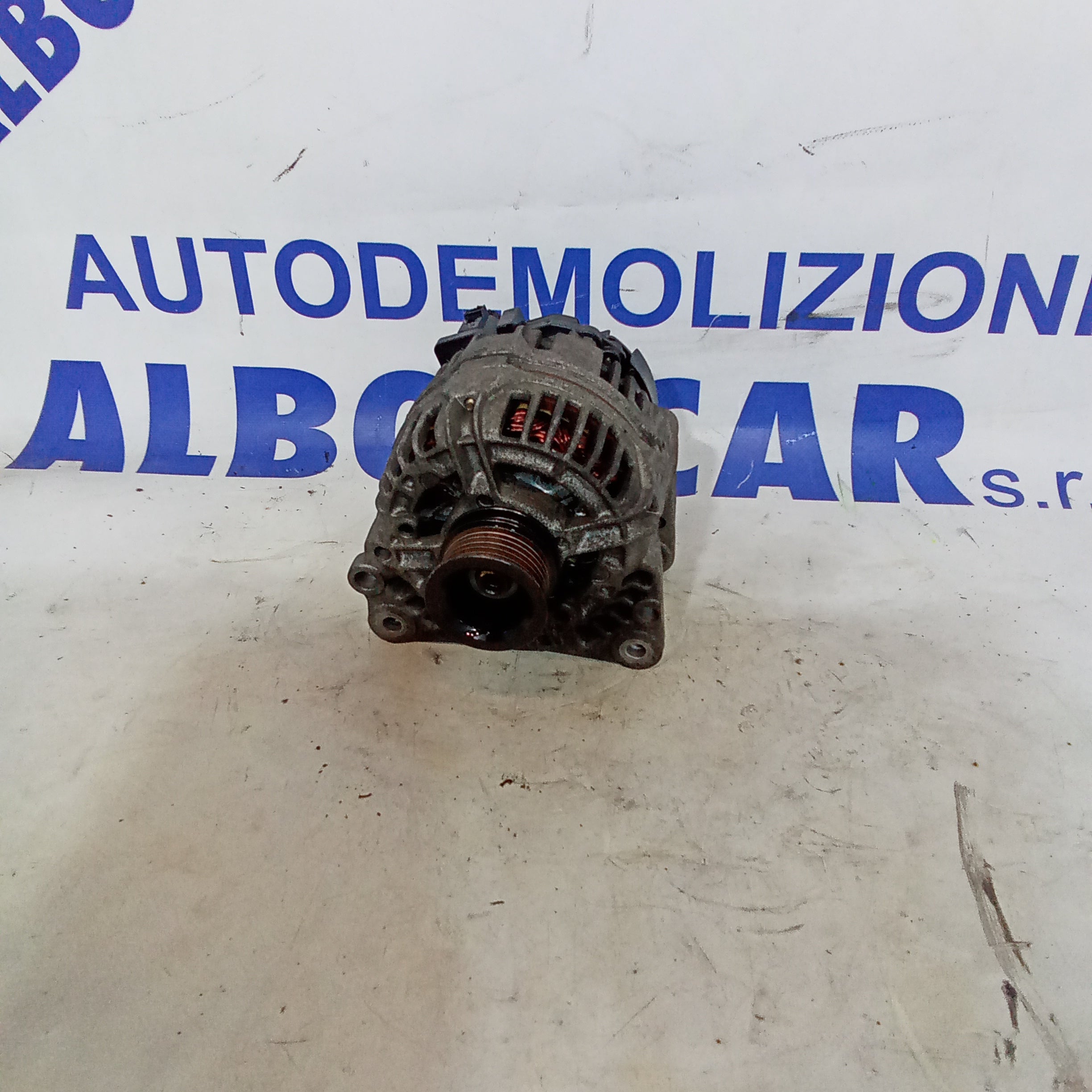 Alternarnatore volkswagen polo 1.4 codice 037903025