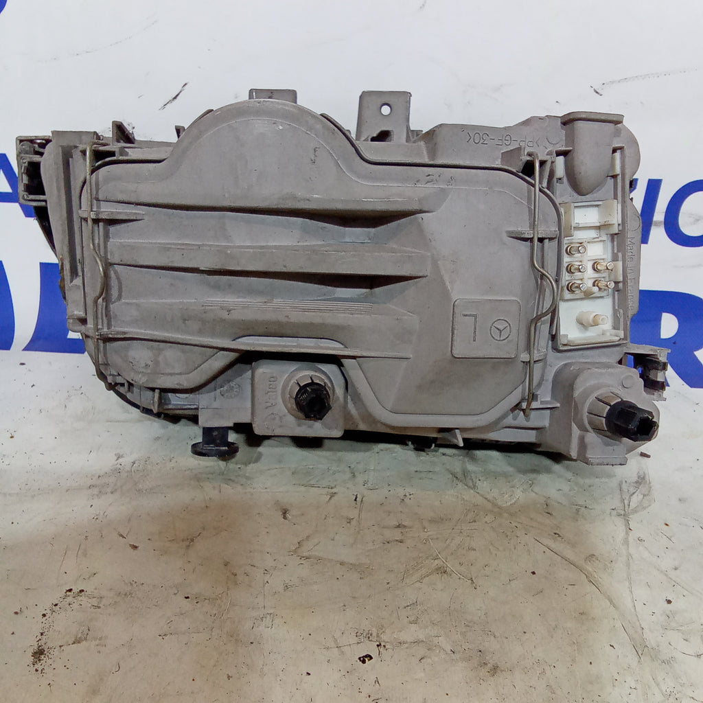 Faro fanale anteriore coppia destro/sinistro mercedes C200 anno 1998 originali valeo