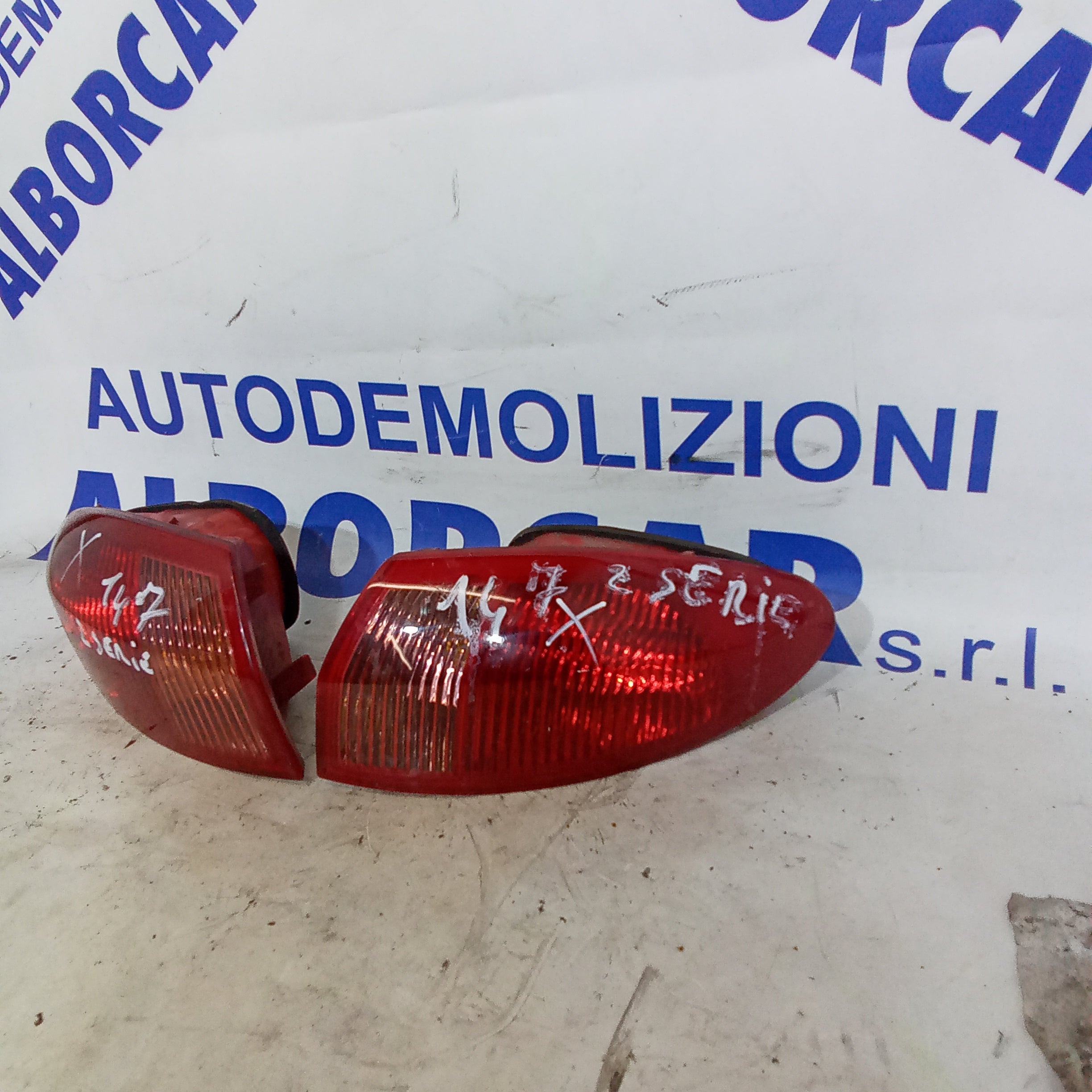 Faro fanale posteriore coppia alfa 147 seconda serie codice 46556349/46556347