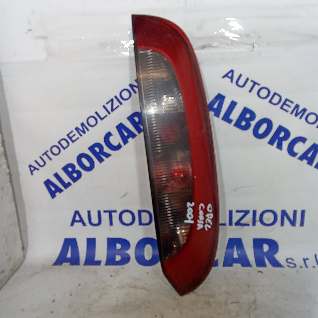 Faro fanale posteriore destro opel corsa anno 2001 codice 09114336 originale valeo
